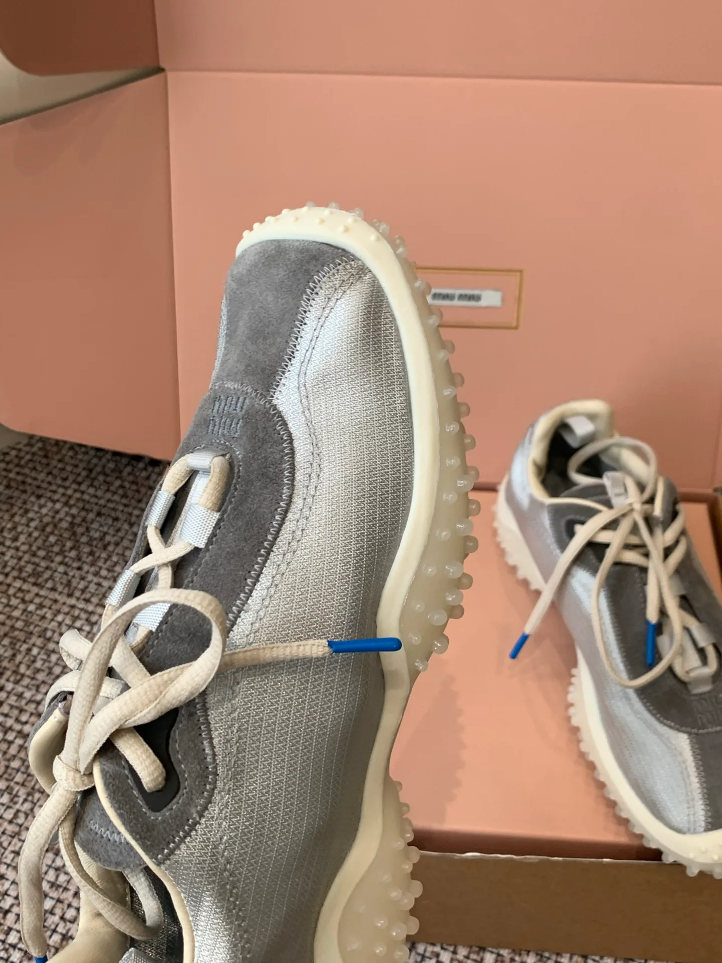Women's Sneakers MIU MIU 18170821