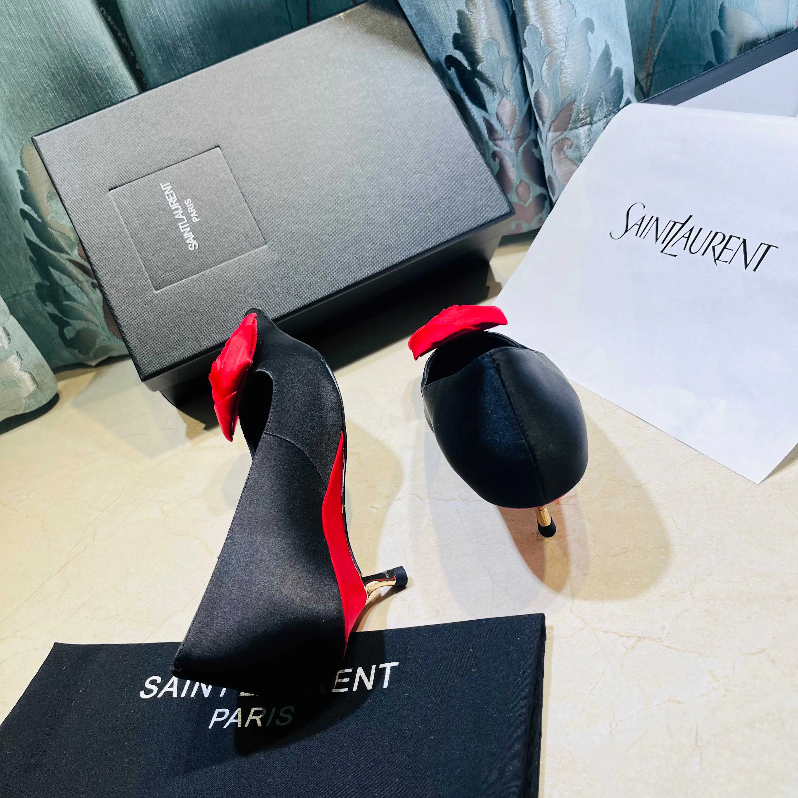 Women's Heels SAINT LAURENT 18083610