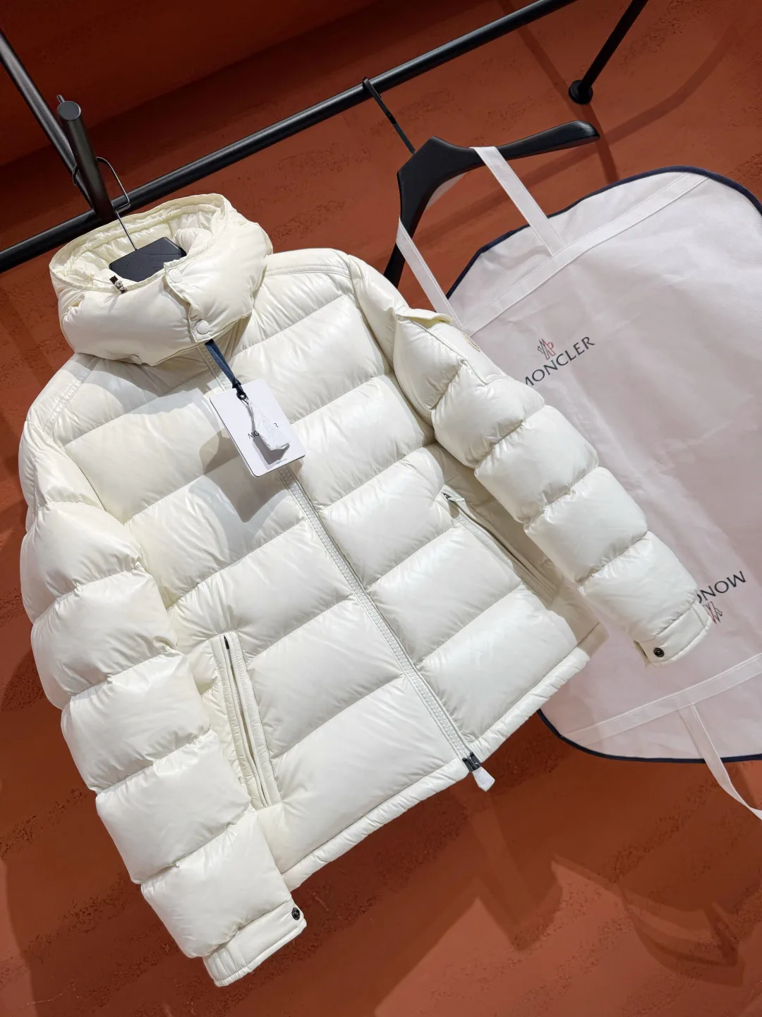 Men's Jackets And Down Jackets MONCLER 18048530
