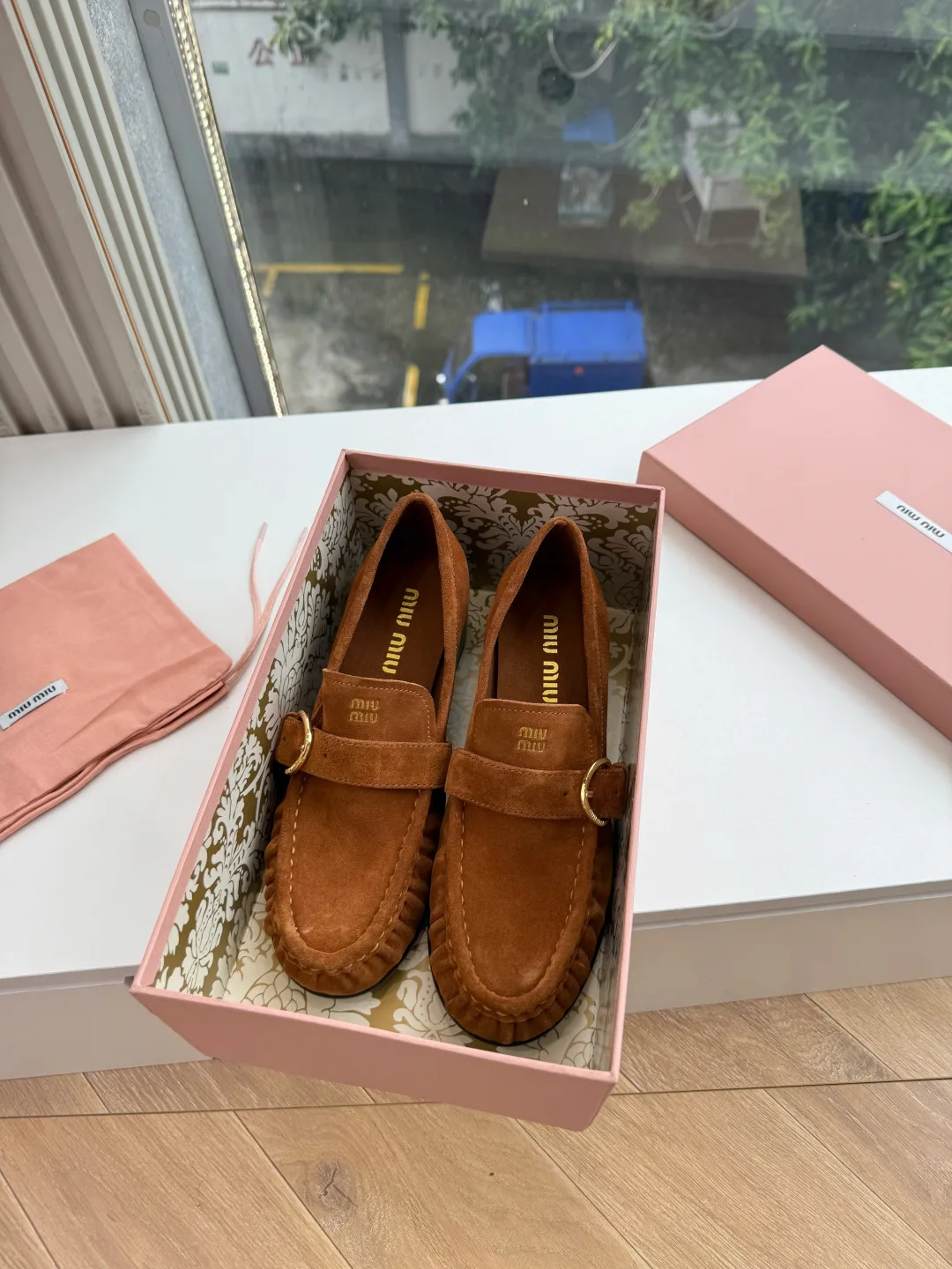 Women's Loafers And Moccasins MIU MIU 18083038