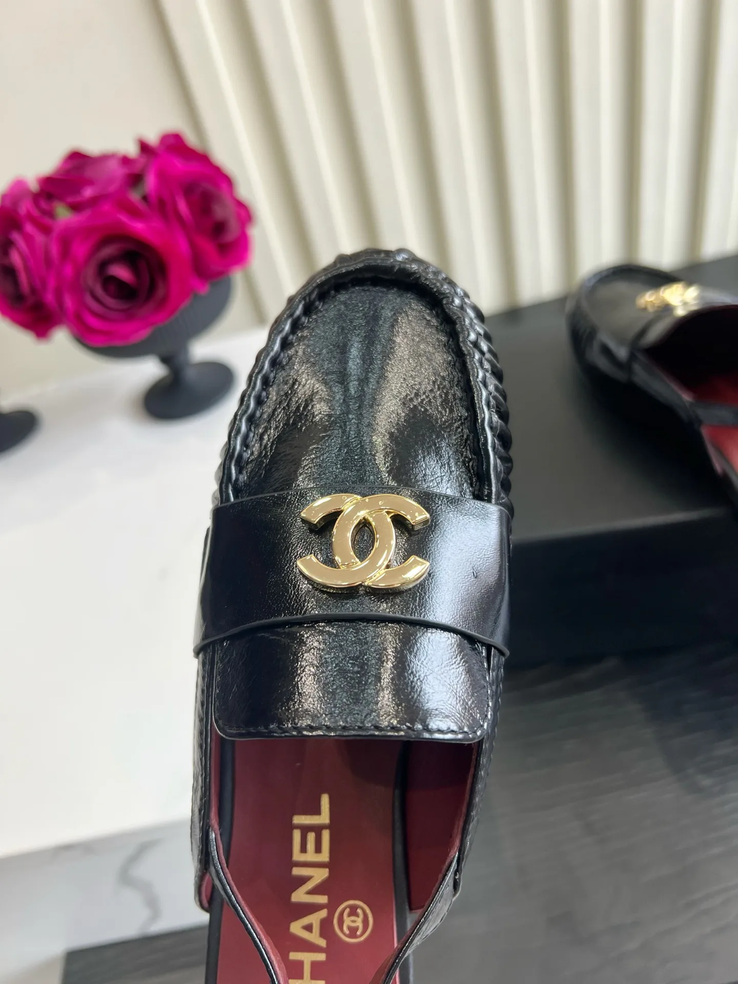 Women's Loafers And Moccasins CHANEL 18223060