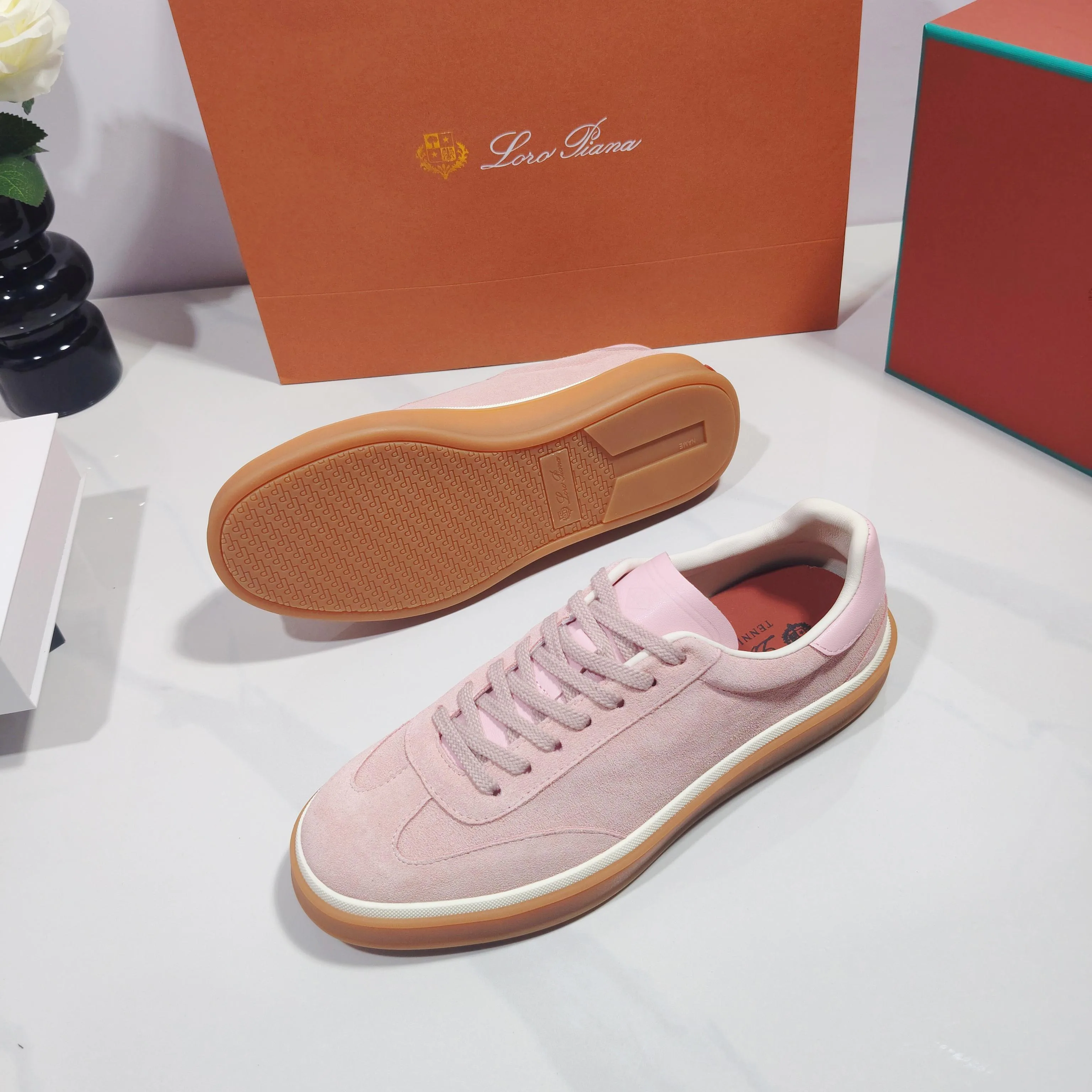 Women's Sneakers LORO PIANA 17961935