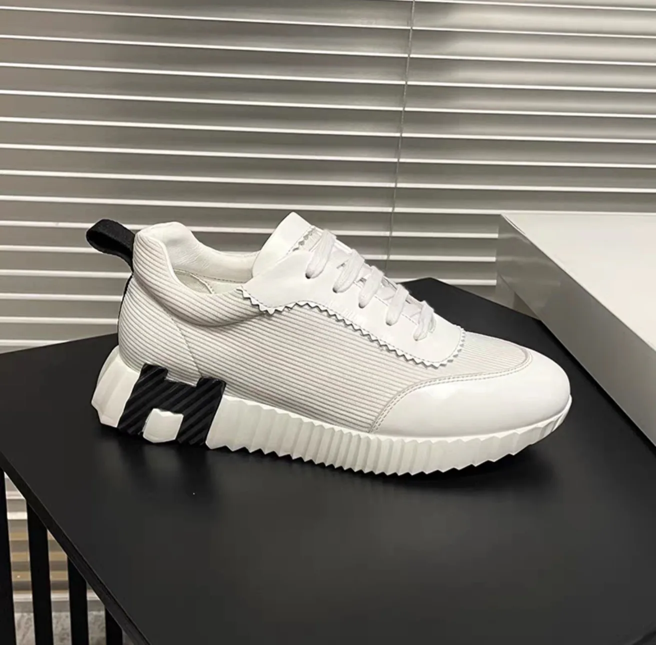 Women's Sneakers HERMES 18418622