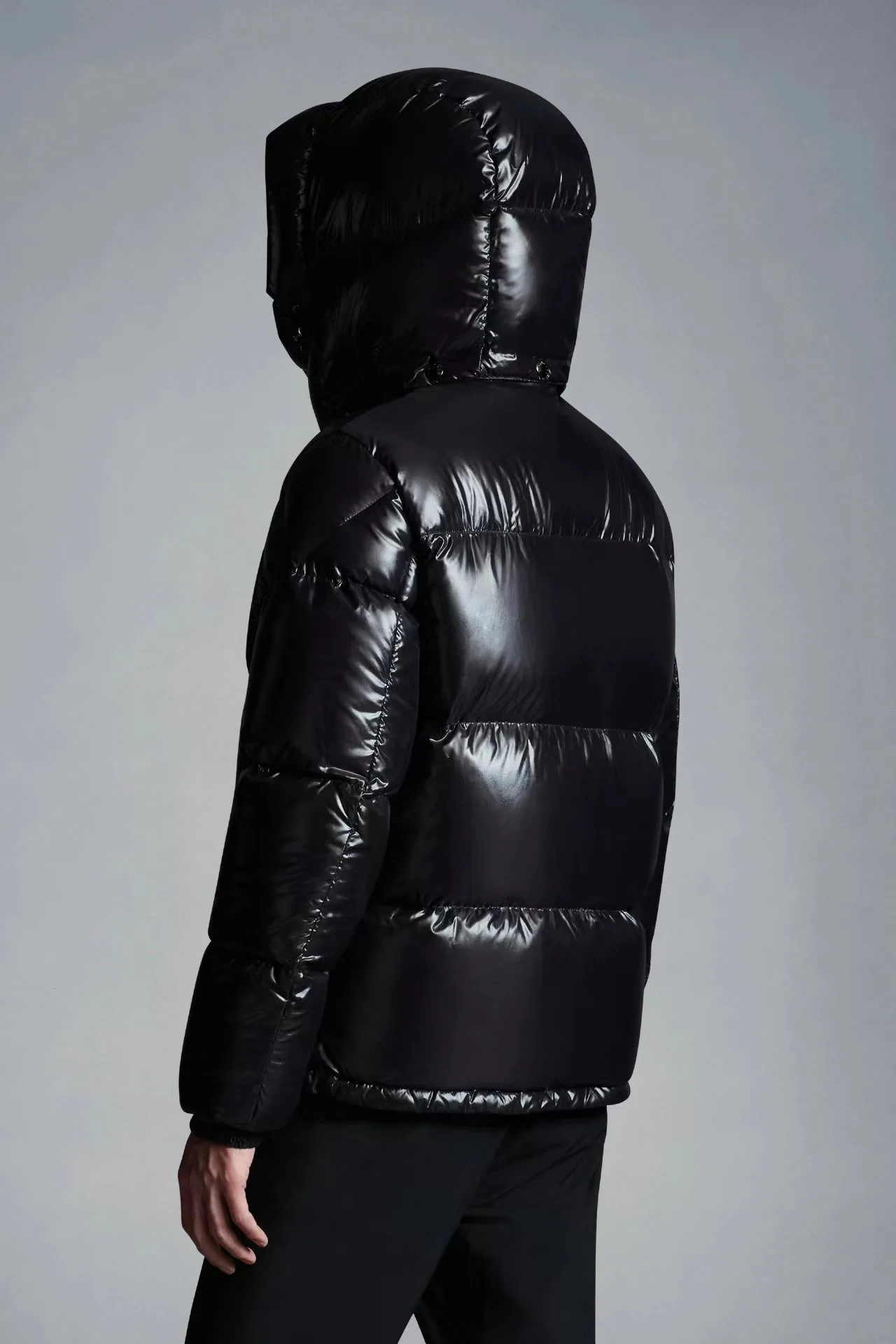 Women's Jackets And Down Jackets MONCLER 17810379