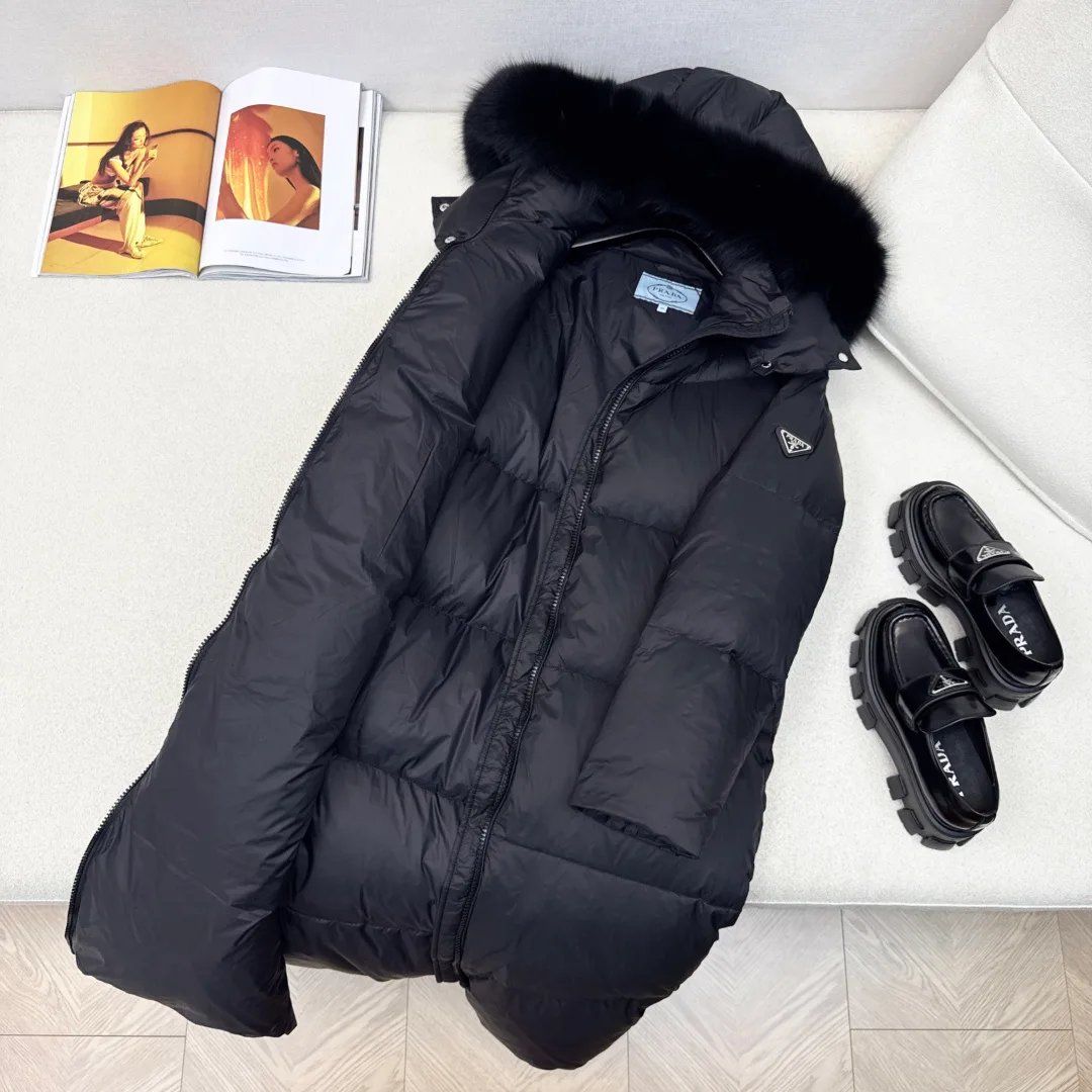 Women's Jackets And Down Jackets PRADA 18478850
