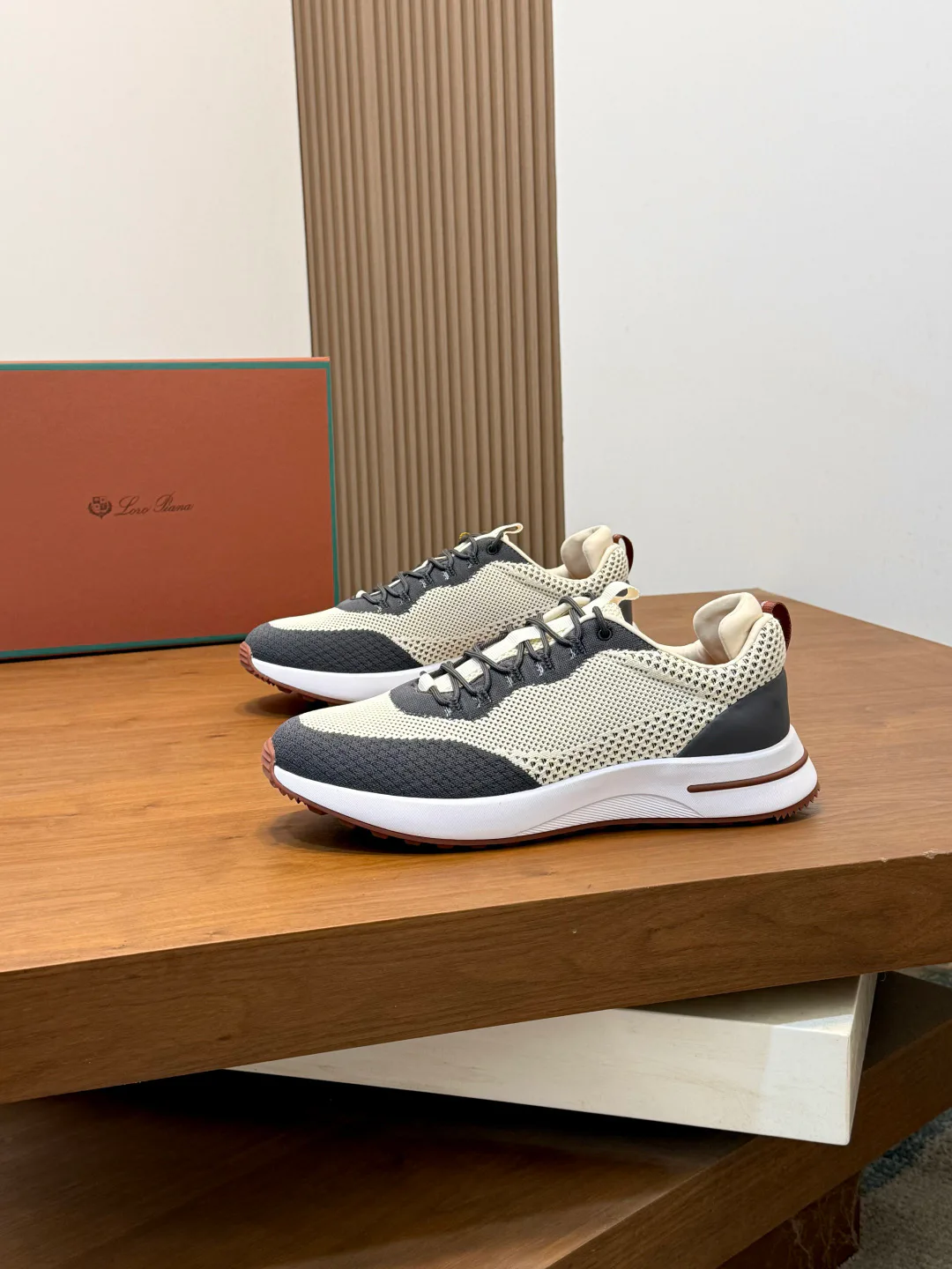 Men's Sneakers LORO PIANA 17830567