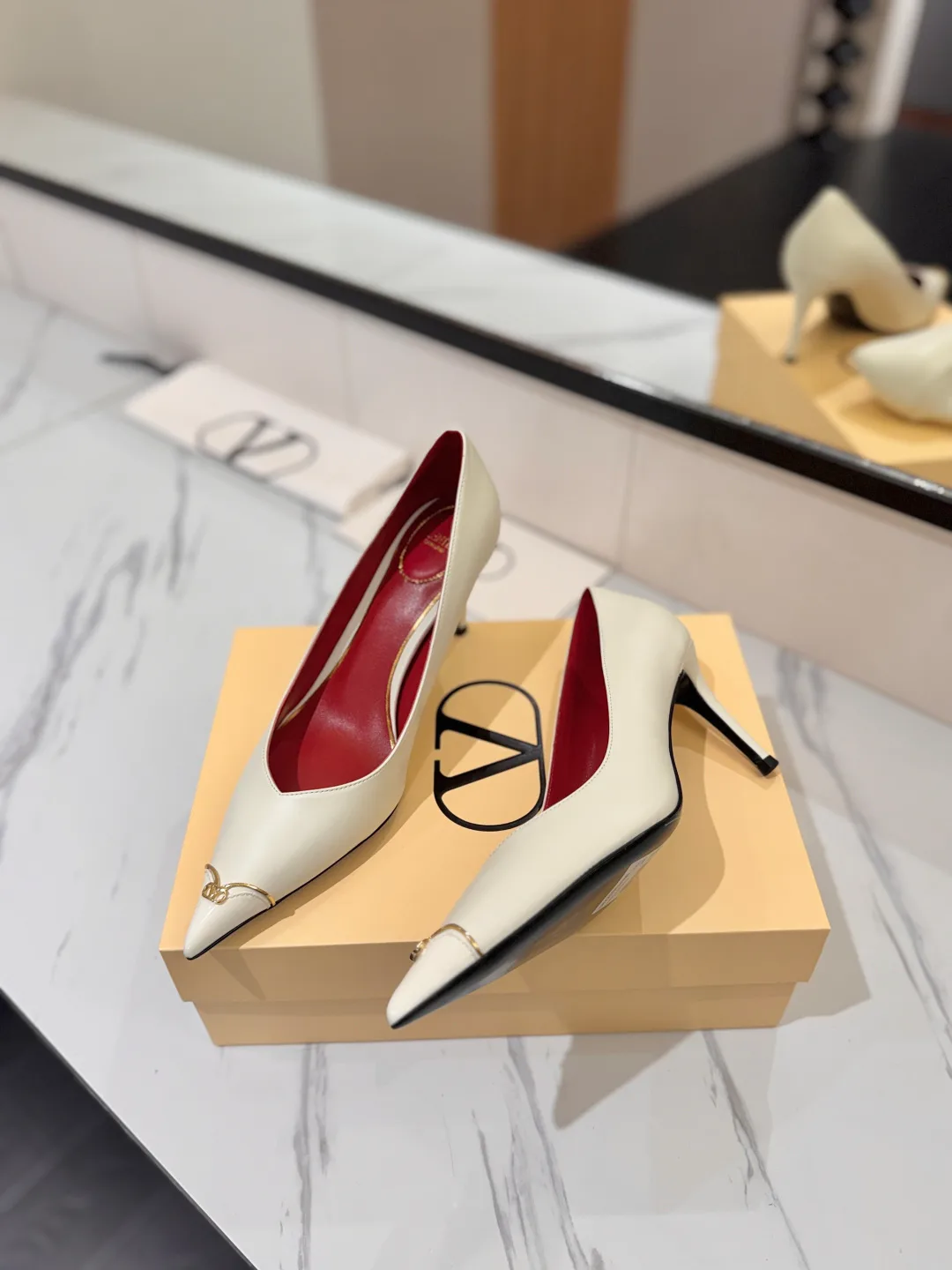 Women's Heels VALENTINO 18134928