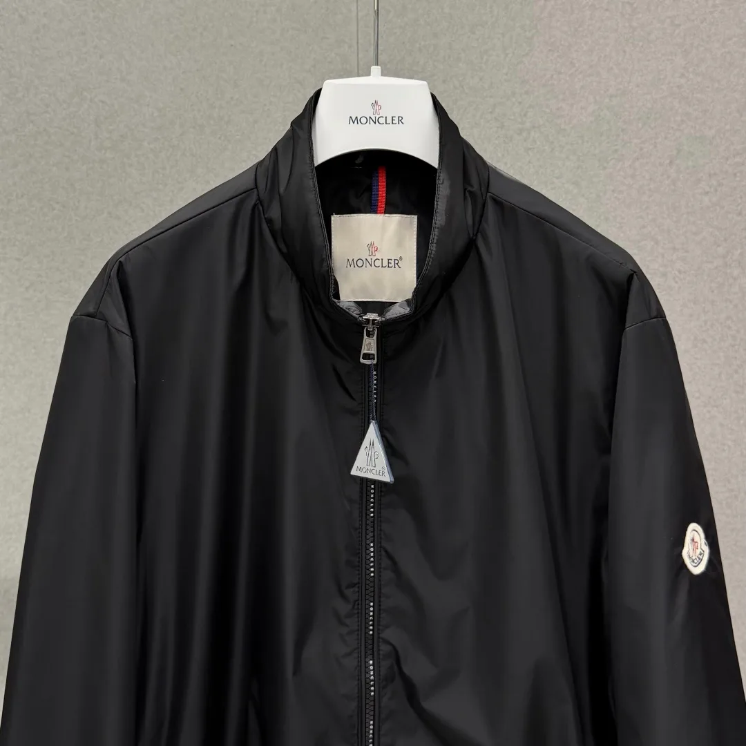 Men's Jackets And Down Jackets MONCLER 17594035