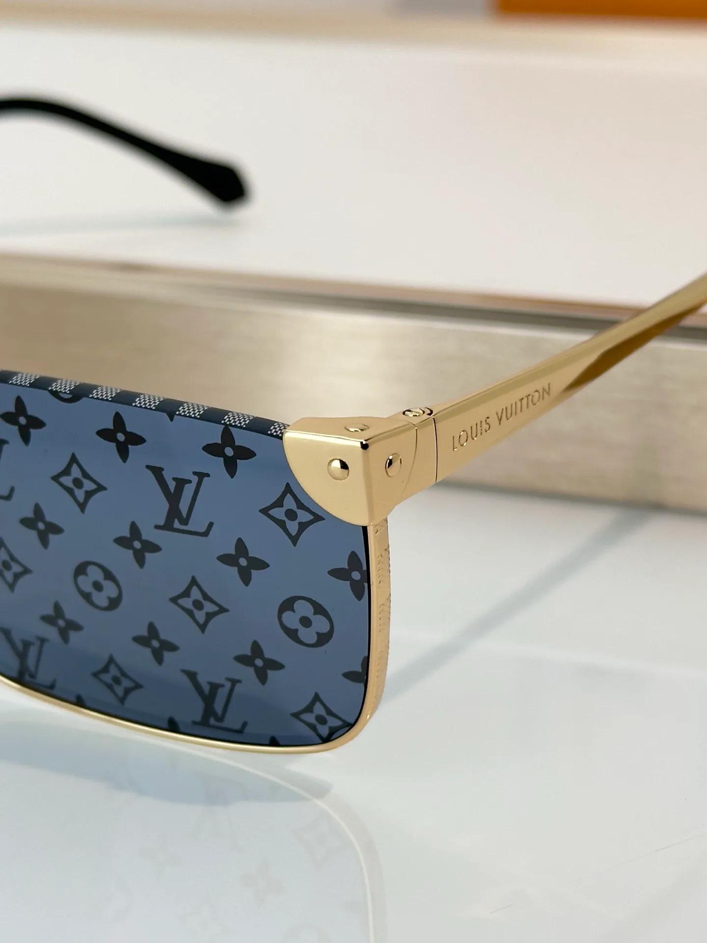 Glasses LOUIS VUITTON 16942432