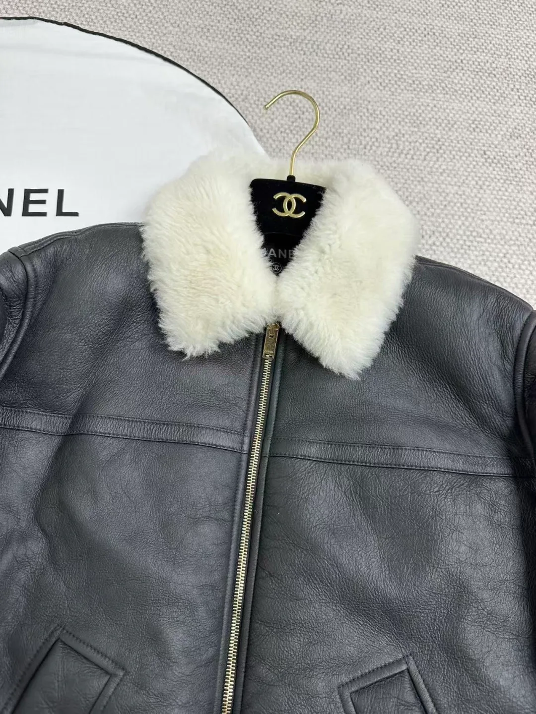 Women's Leather Jackets And Sheepskin Coats CHANEL 18363158