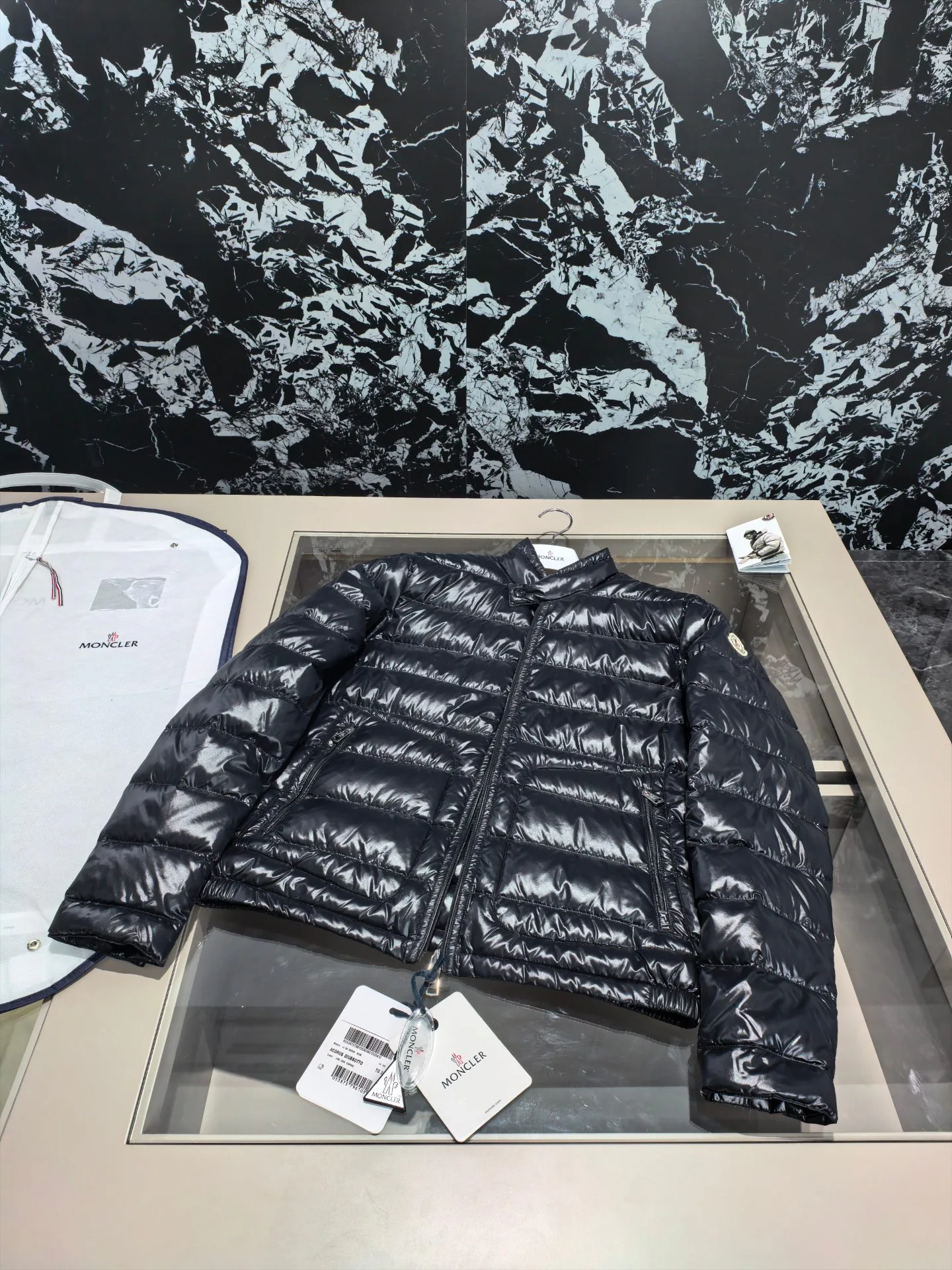 Куртки И Пуховики Мужские Moncler 18683760