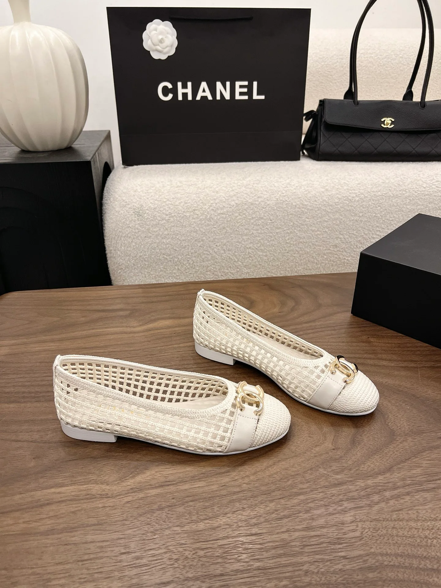 Women's Ballet Flats CHANEL 17342666