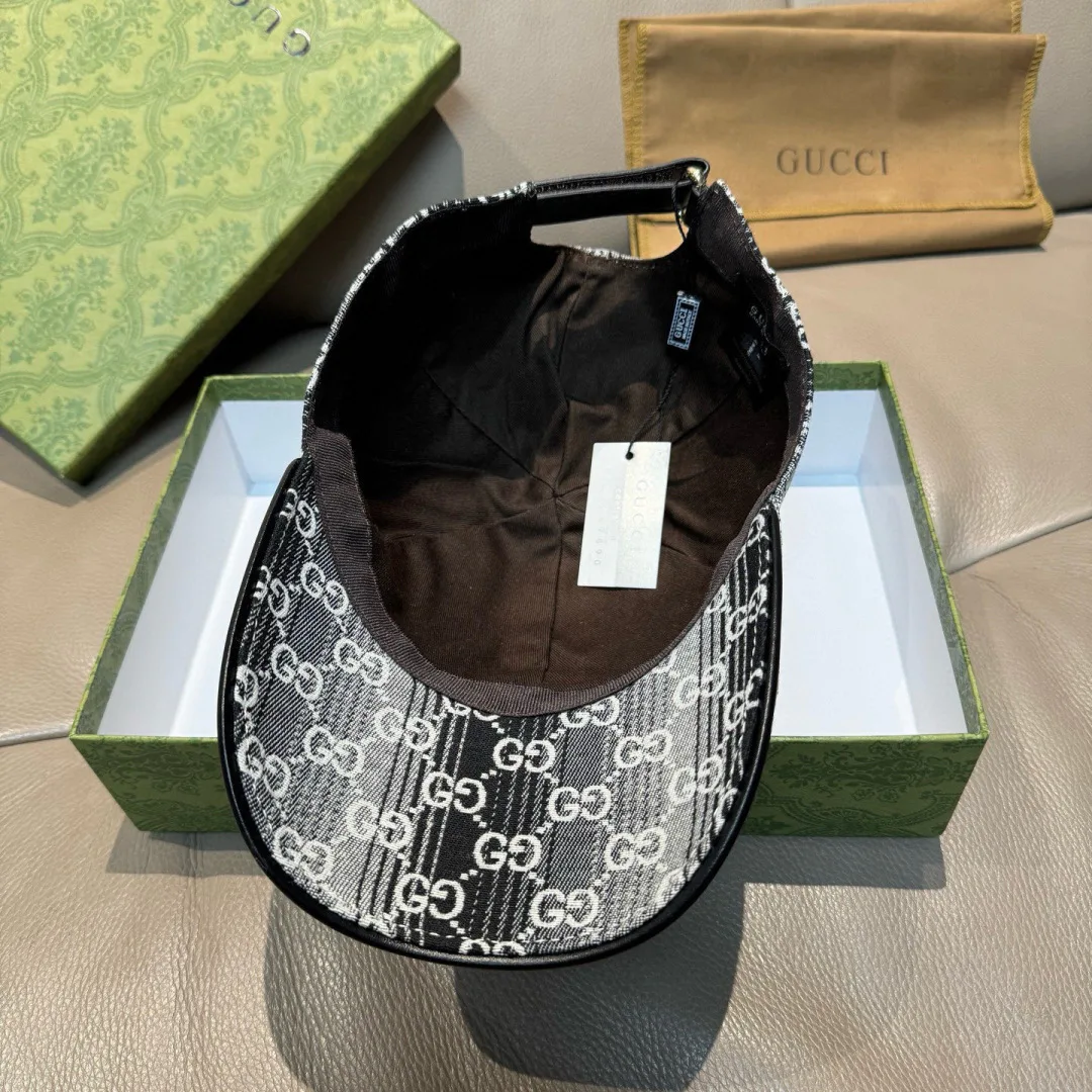 Hats GUCCI 18347047