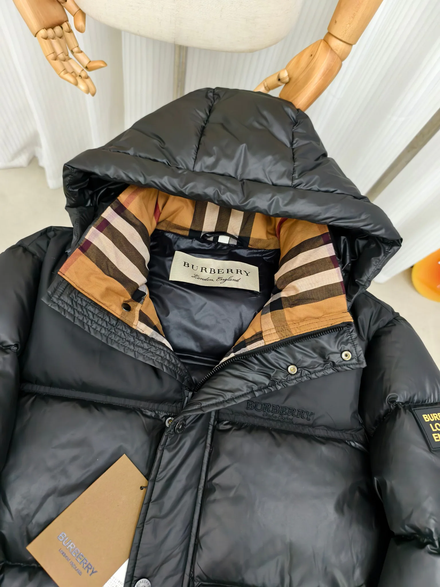 Men's Jackets And Down Jackets BURBERRY 18188990