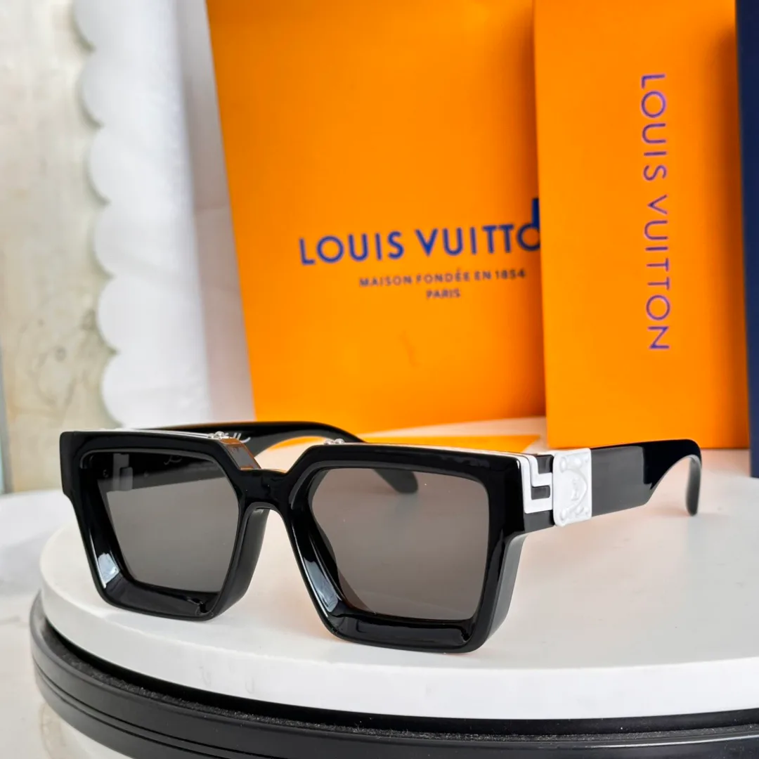 Glasses LOUIS VUITTON 17350191