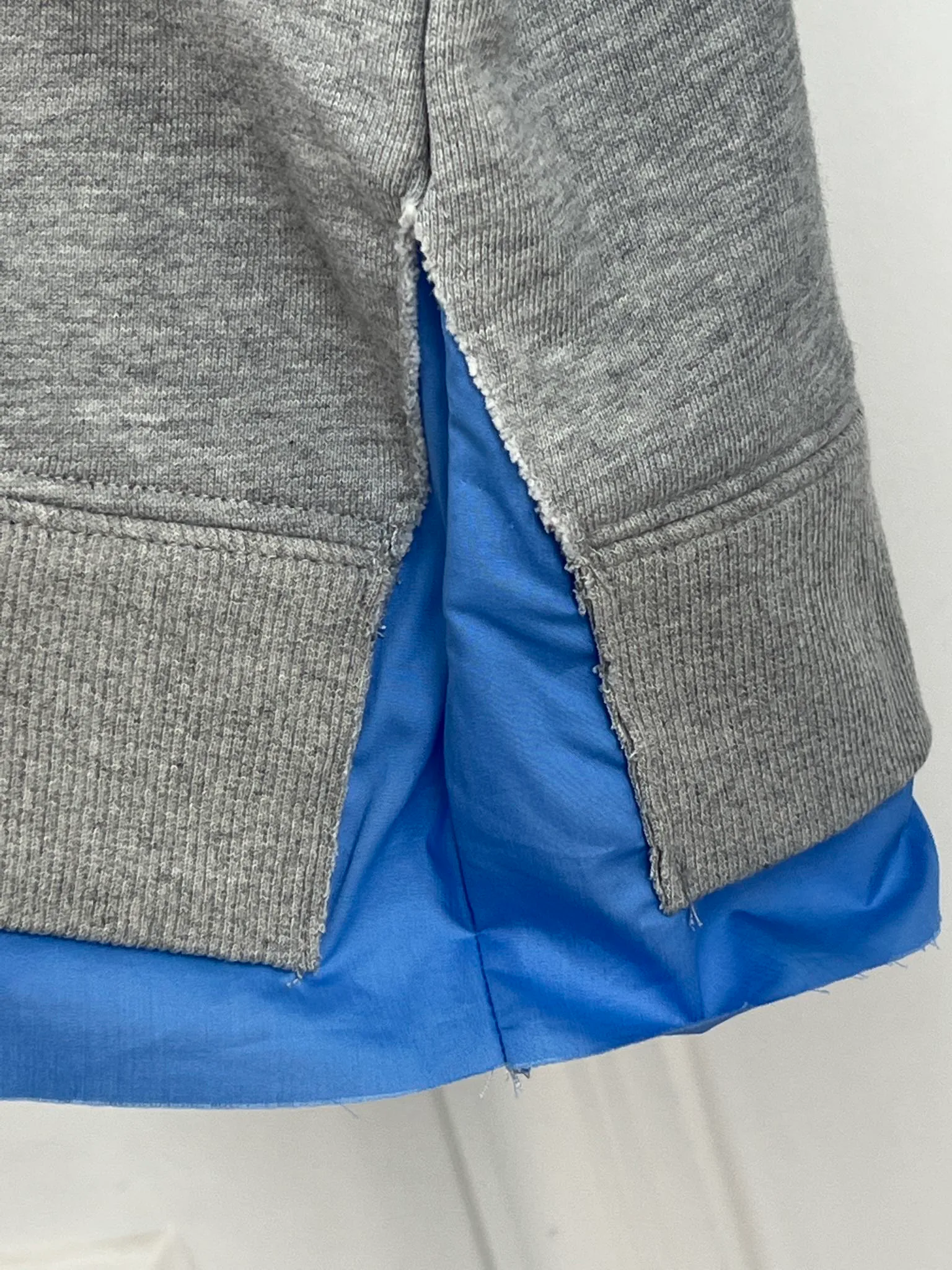 Women's Sweatshirts And Hoodies MIU MIU 17950176