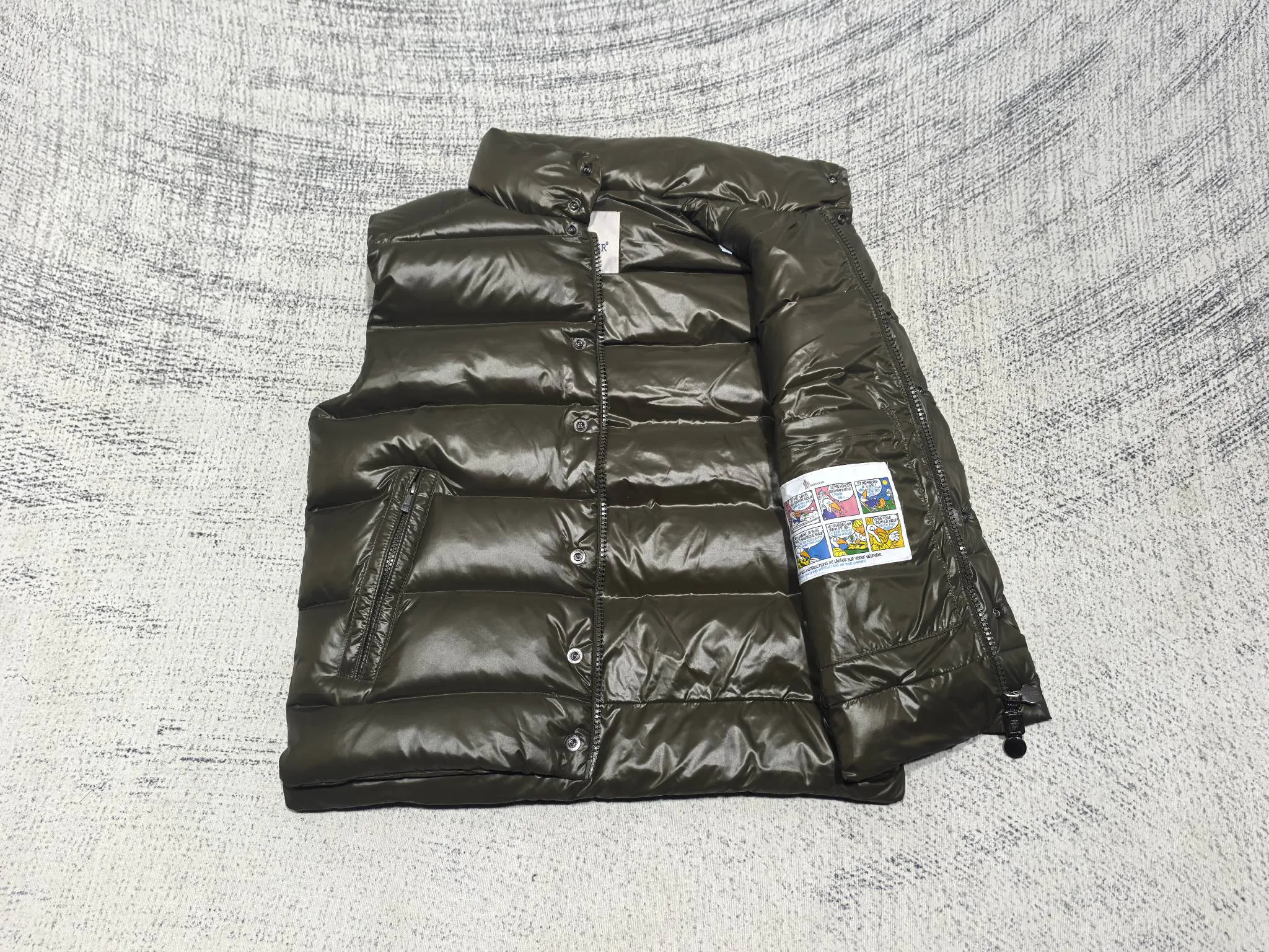 Жилеты Мужские Moncler 18684595
