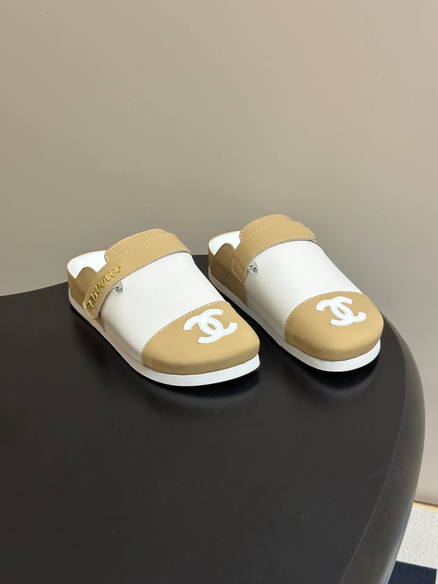 Women's Mules And Clogs CHANEL 17830298