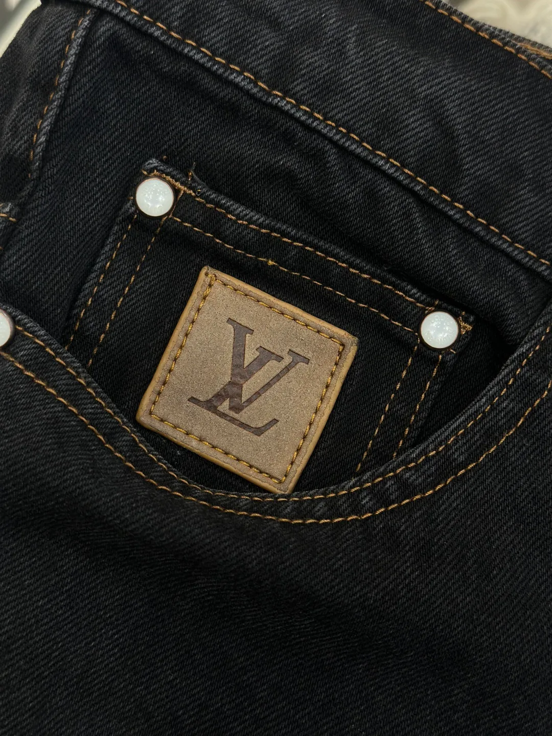 Men's Jeans LOUIS VUITTON 18359686