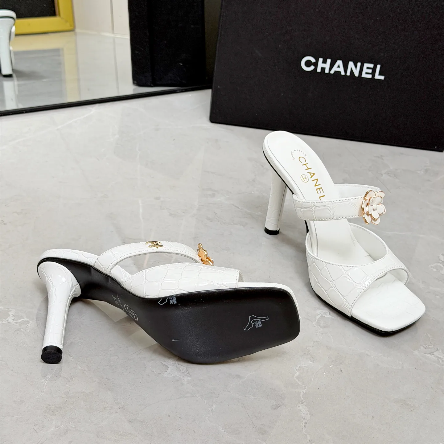 Women's Open-Toe Sandals CHANEL 17335029
