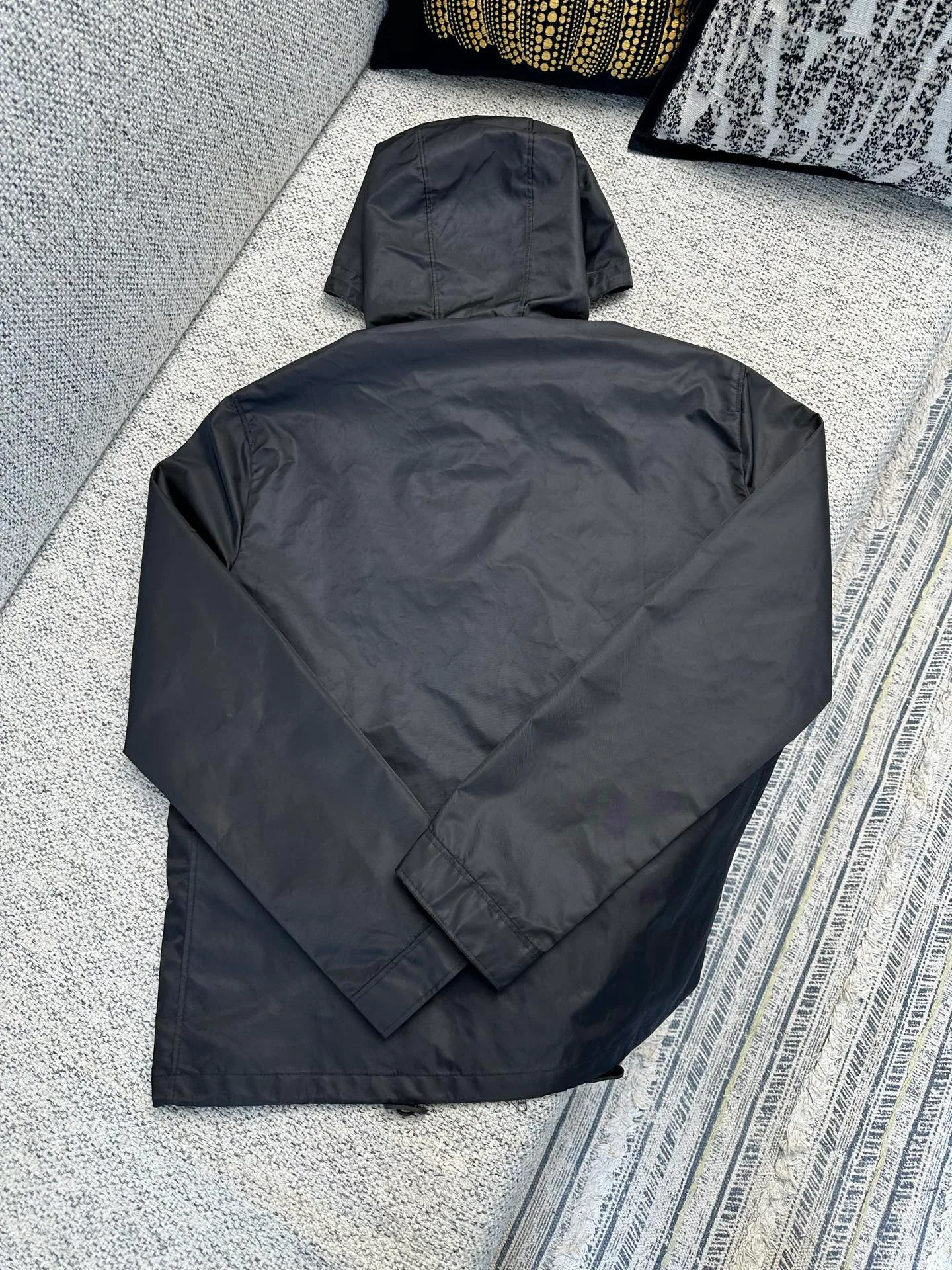 Men's Jackets And Down Jackets PRADA 18073951