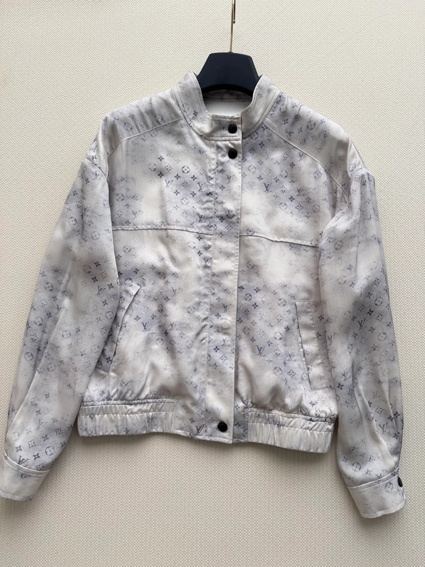 Women's Jackets And Down Jackets LOUIS VUITTON 17307669