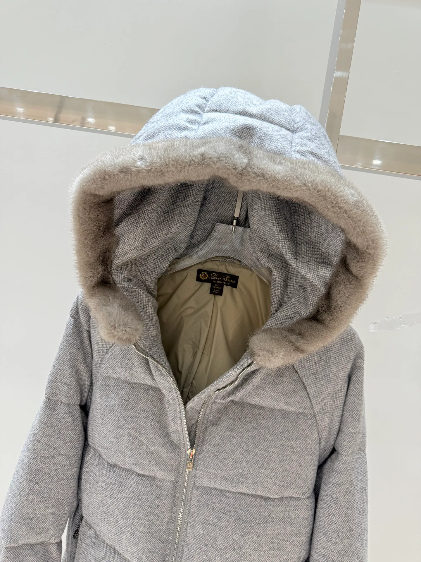 Women's Jackets And Down Jackets LORO PIANA 18082724