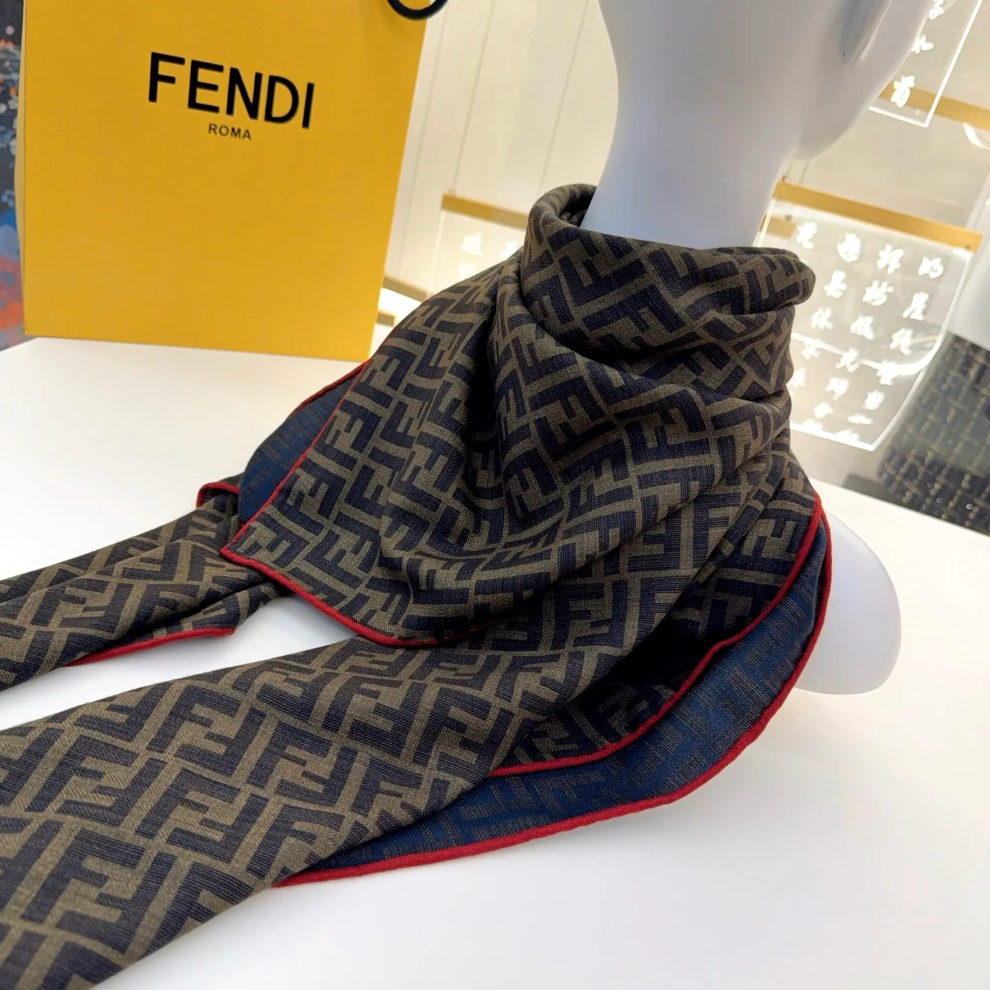 Scarves FENDI 18287160