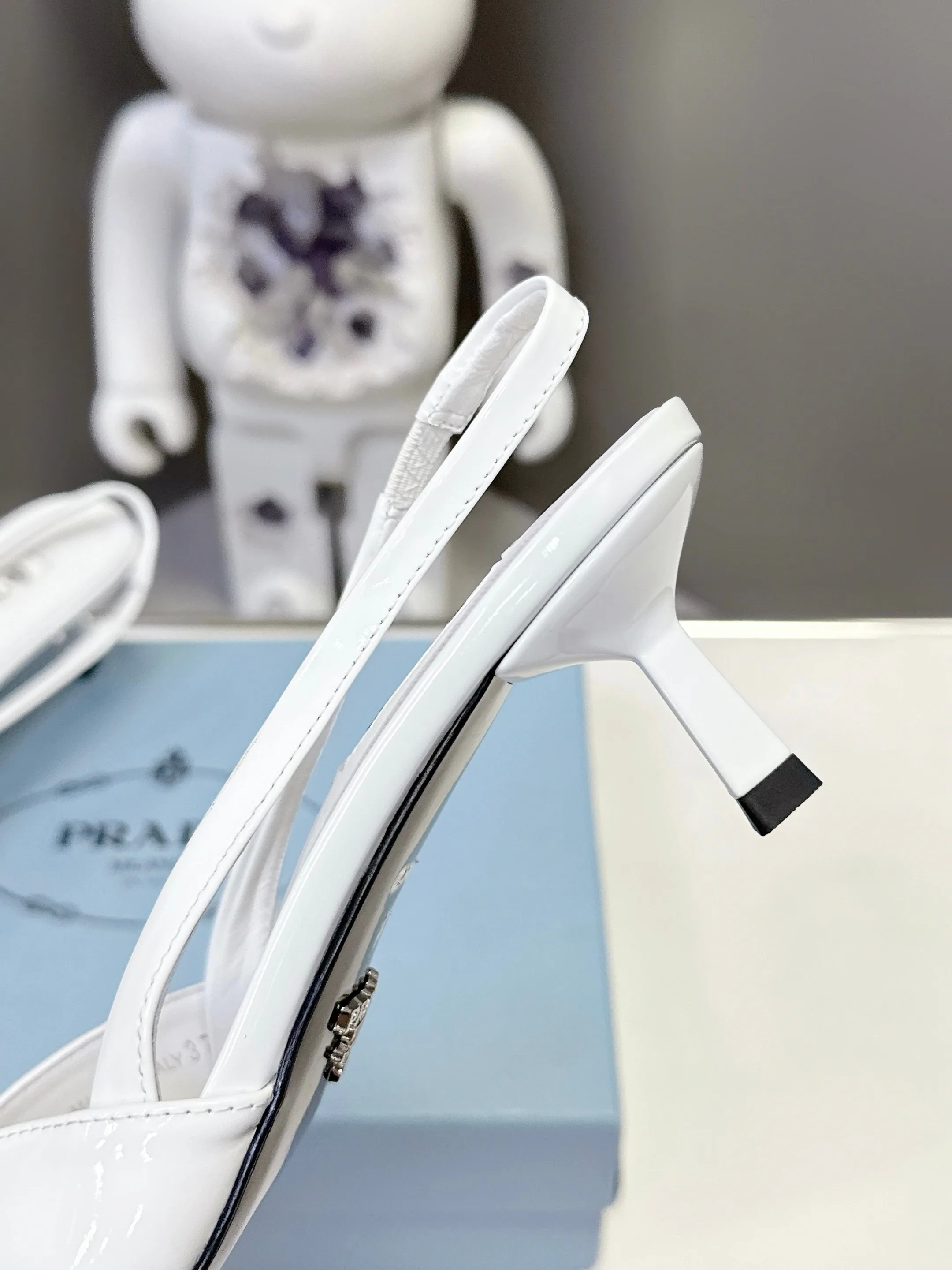 Women's Heels PRADA 18083956