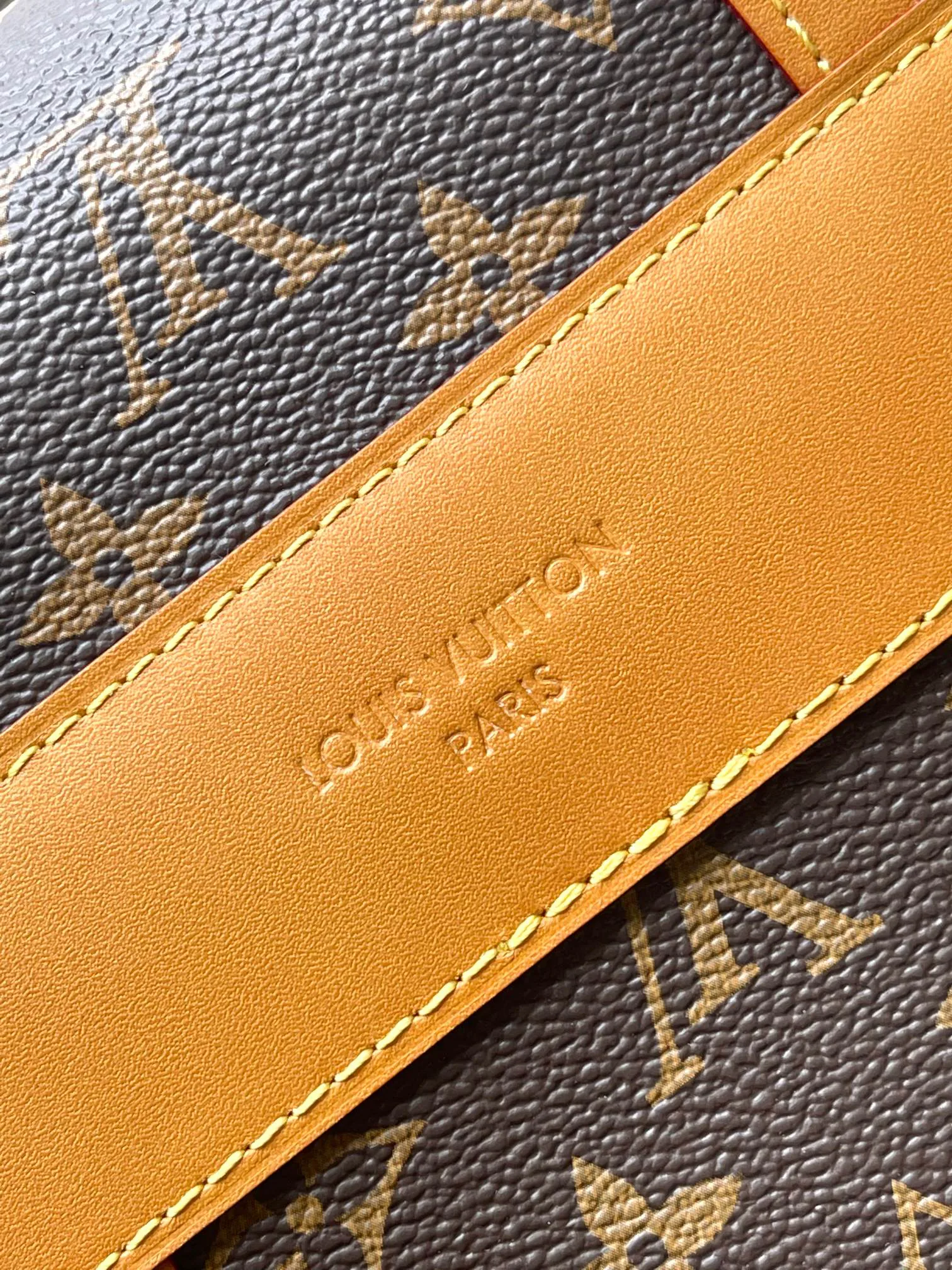Women's Classic Handbags LOUIS VUITTON 18521090