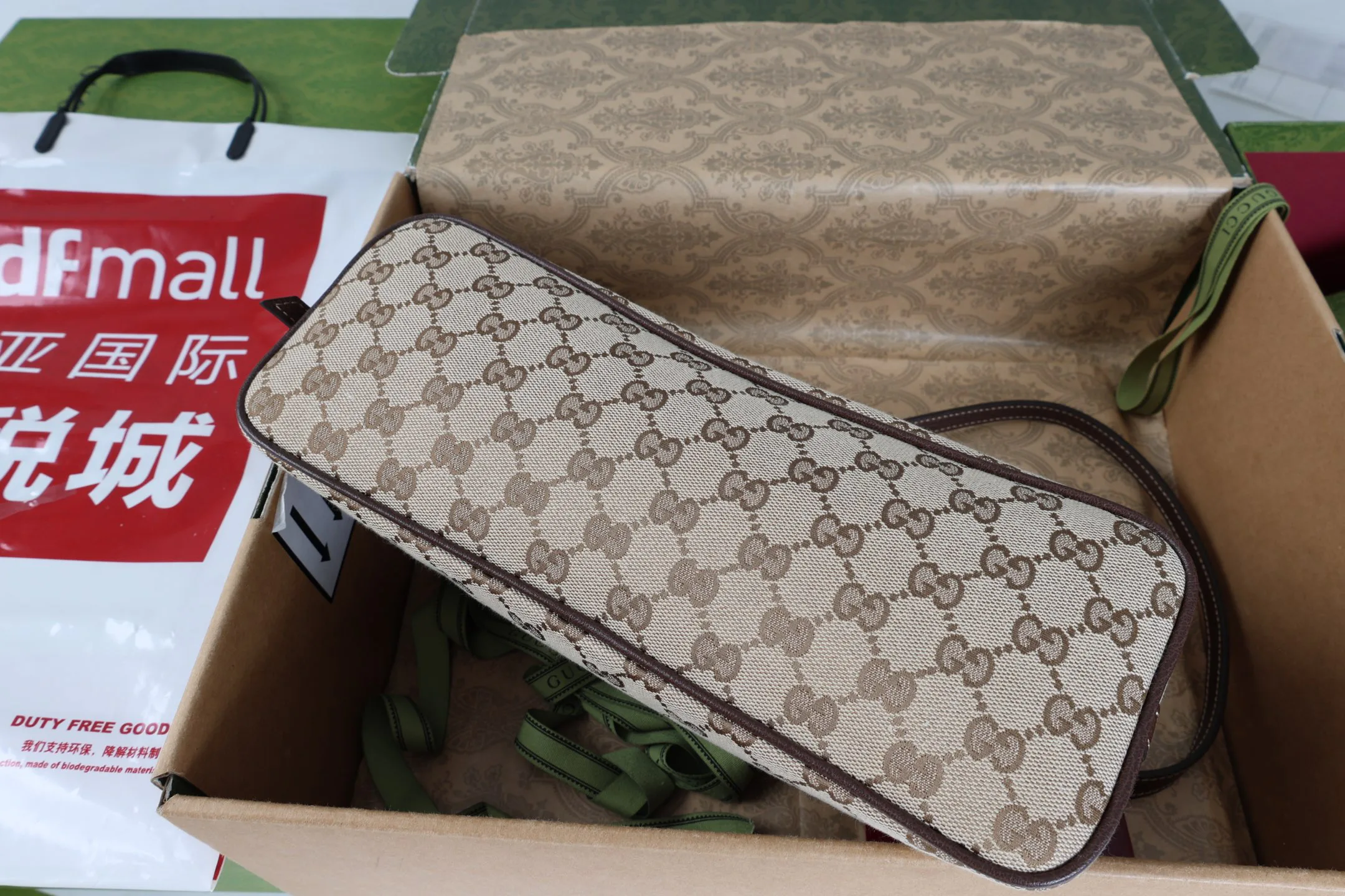 Women's Classic Handbags GUCCI 18065239