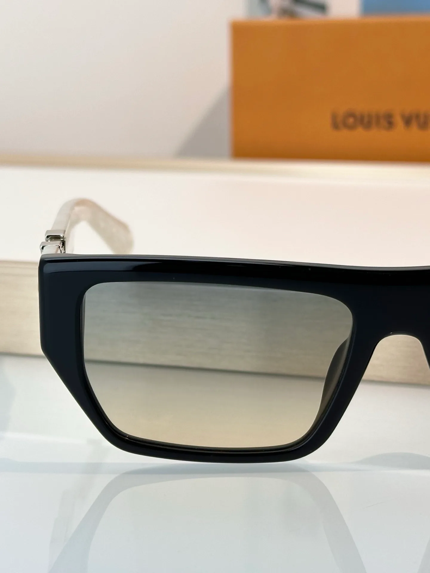 Glasses LOUIS VUITTON 17374946