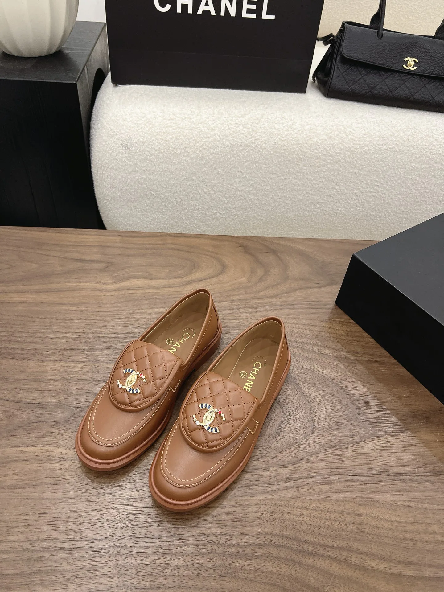 Women's Loafers And Moccasins CHANEL 17303655