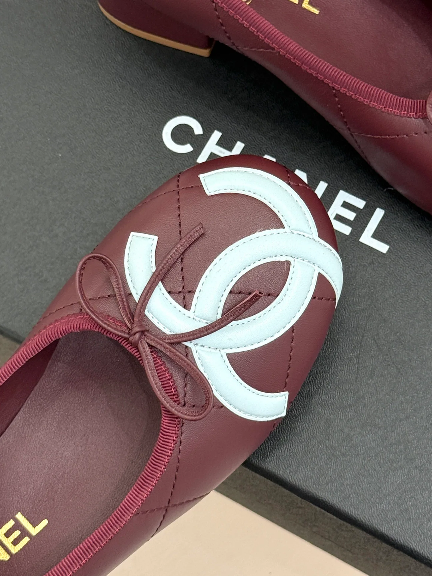 Women's Ballet Flats CHANEL 17303674