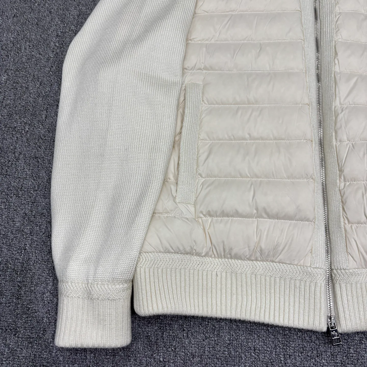 Women's Jumpers And Sweaters MONCLER 18042544