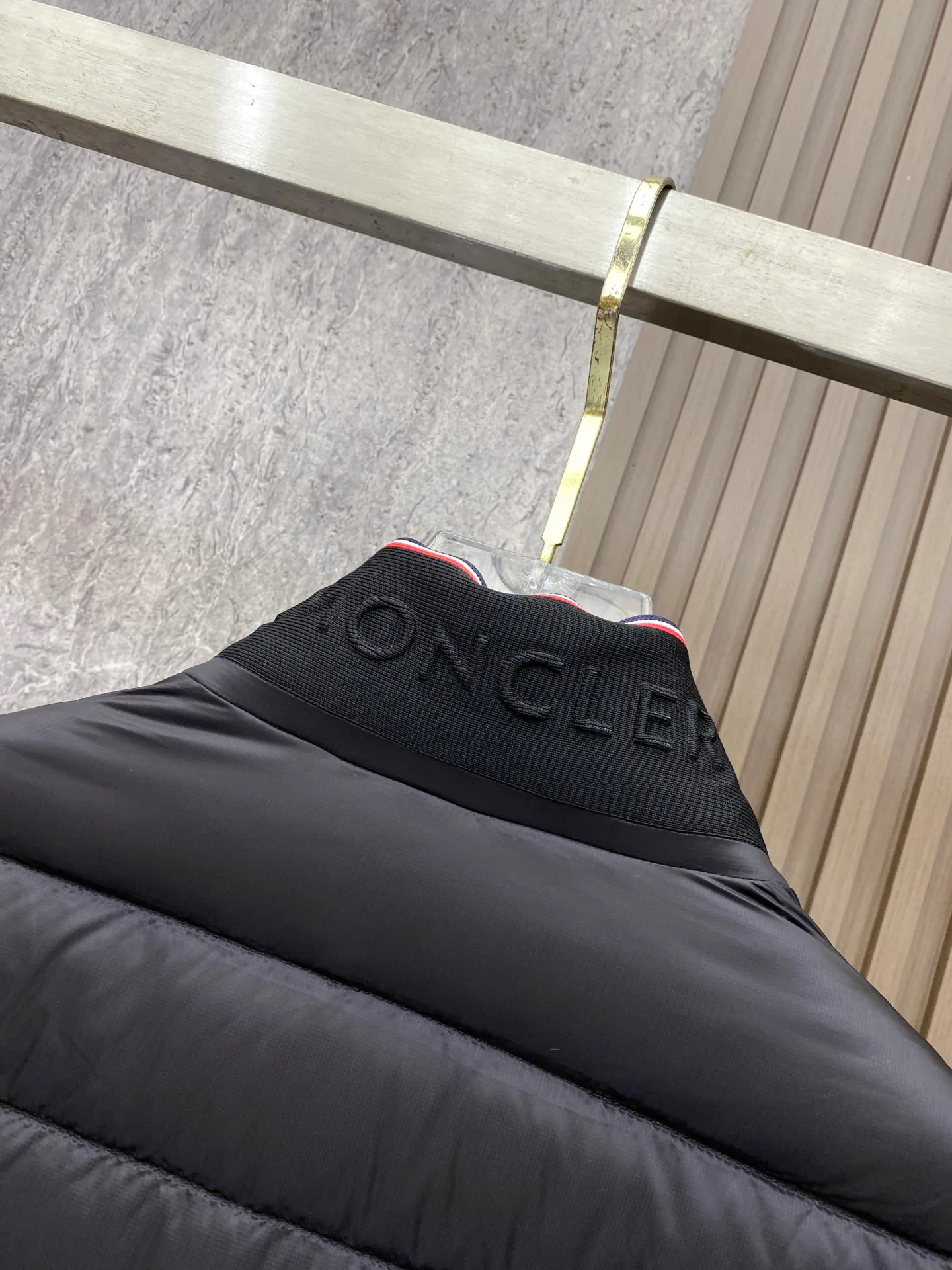 Куртки И Пуховики Мужские Moncler 18596389