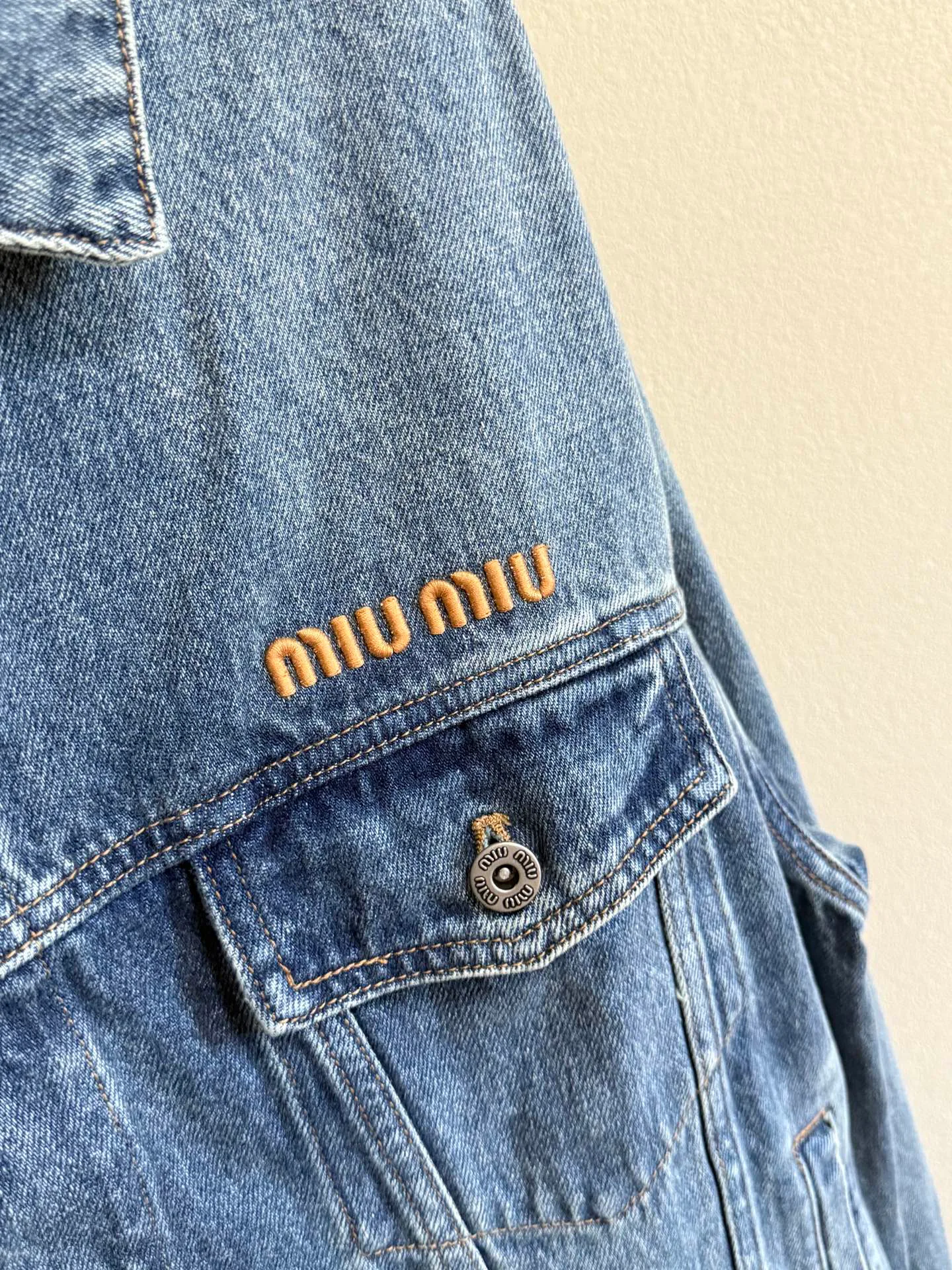 Women's Jackets And Down Jackets MIU MIU 17969553