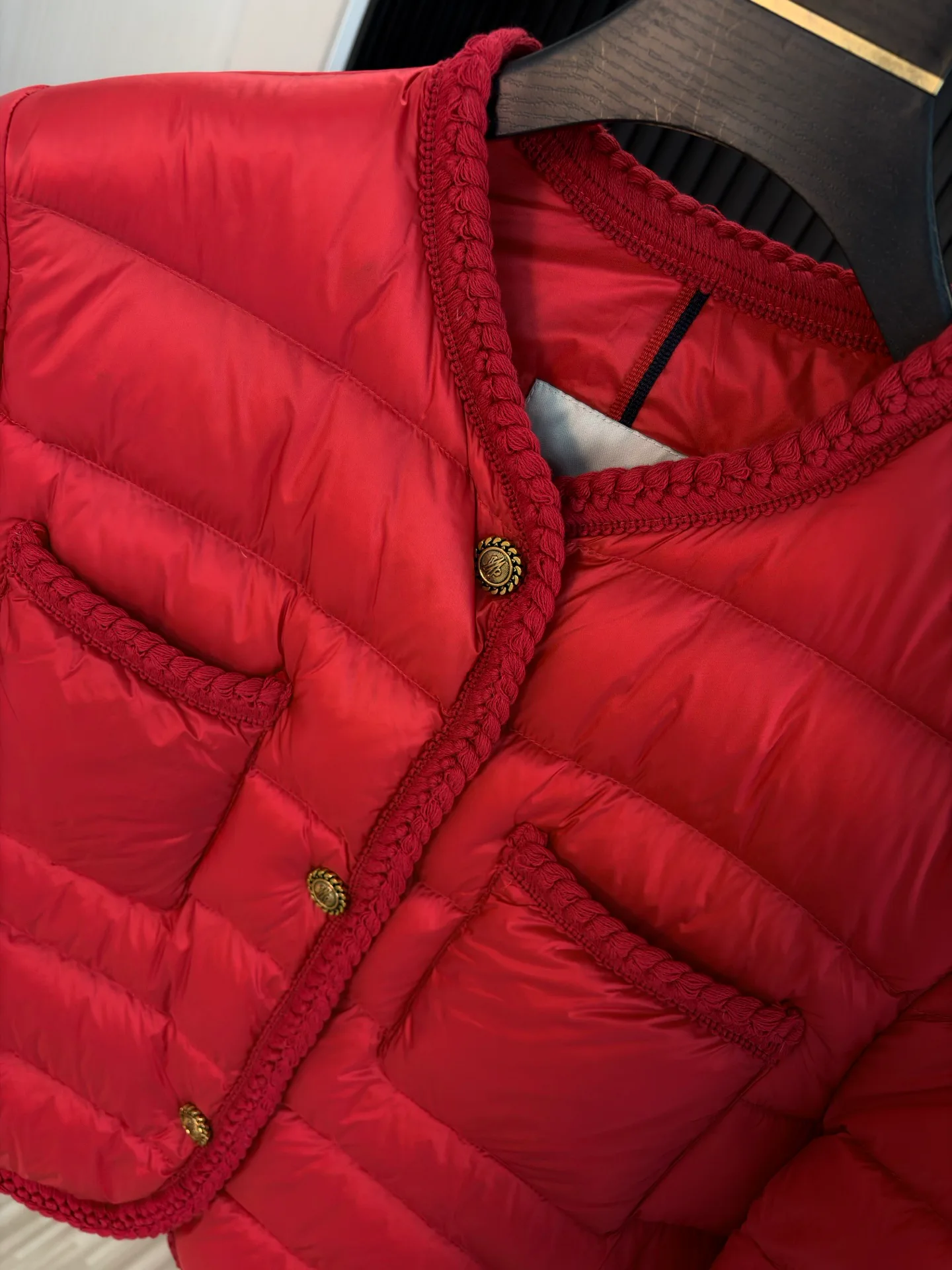 Women's Jackets And Down Jackets MONCLER 18529827