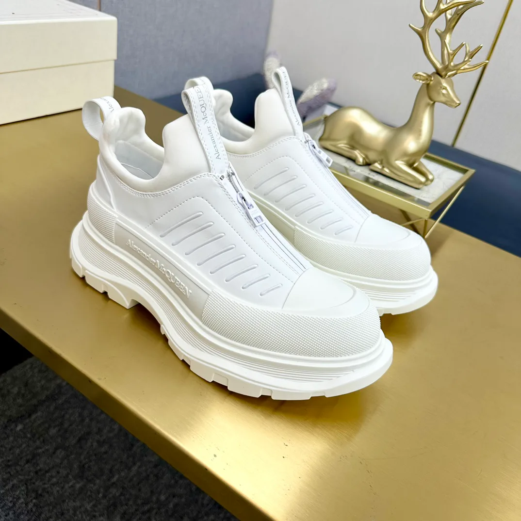 Women's Sneakers ALEXANDER MCQUEEN 18397475