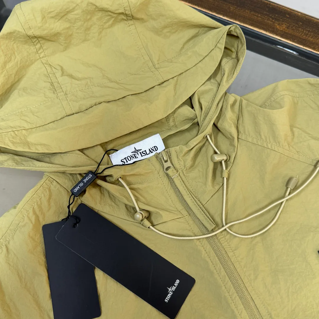 Men's Jackets And Down Jackets STONE ISLAND 17286048