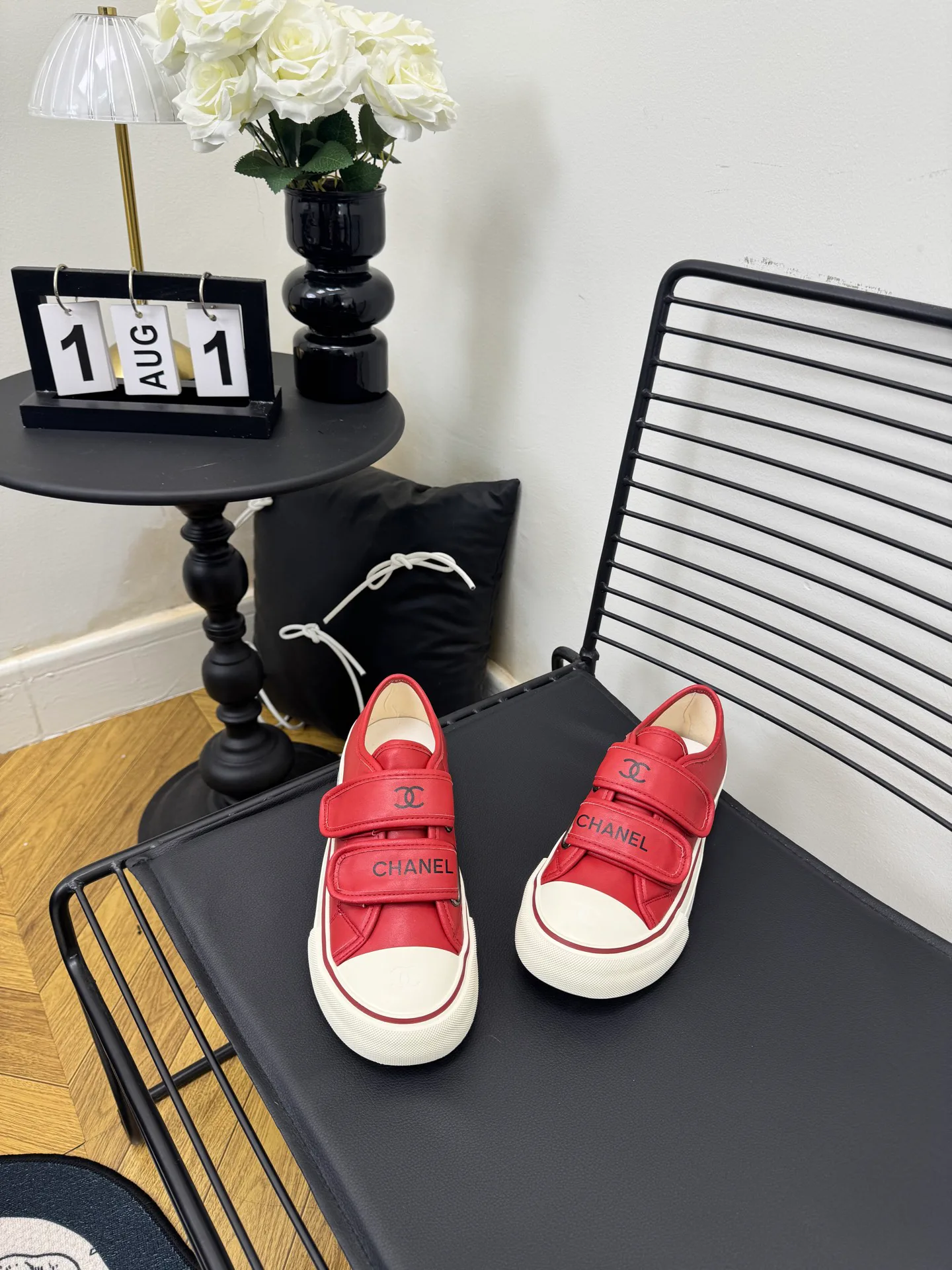 Women's Sneakers CHANEL 18415509
