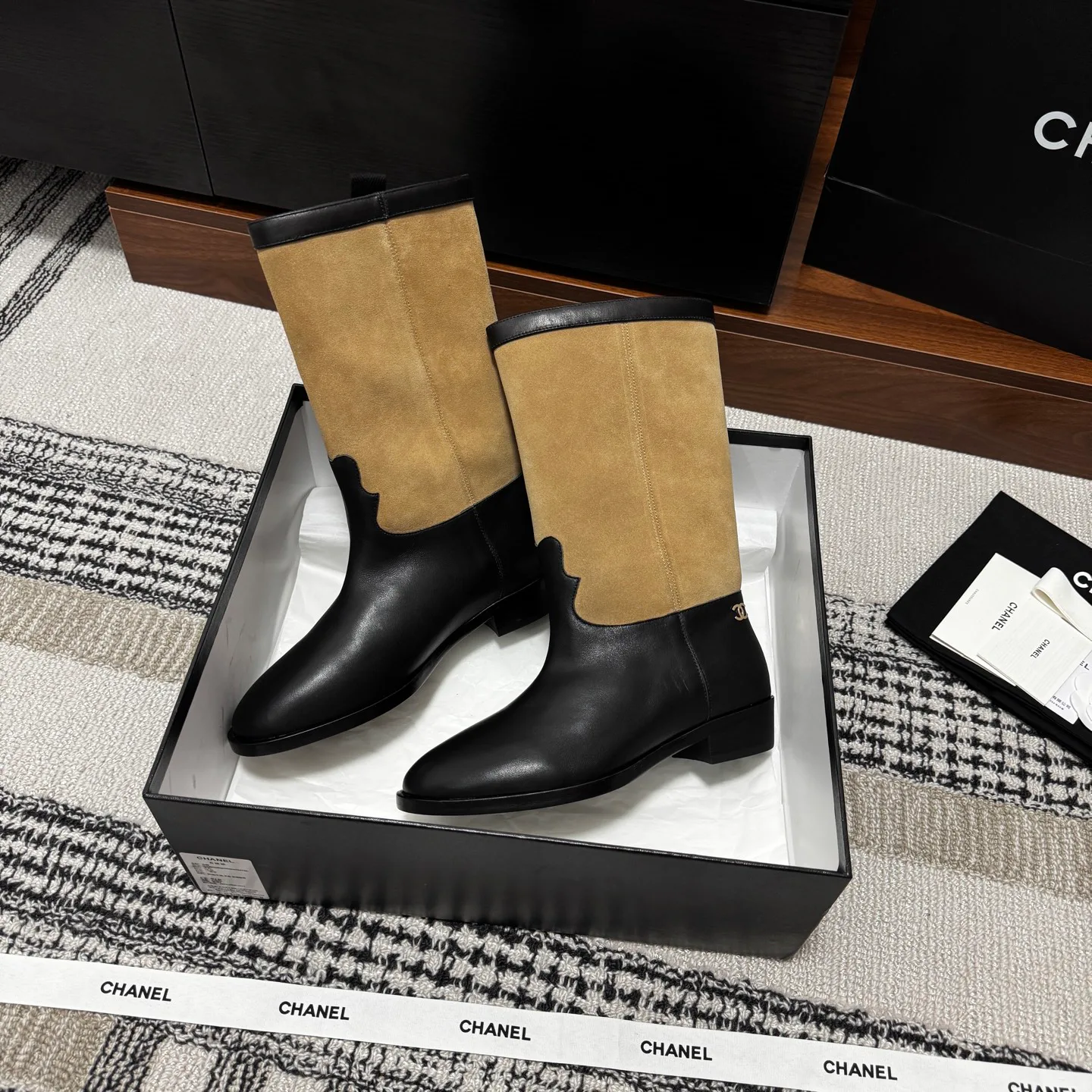 Women's Boots CHANEL 18083658