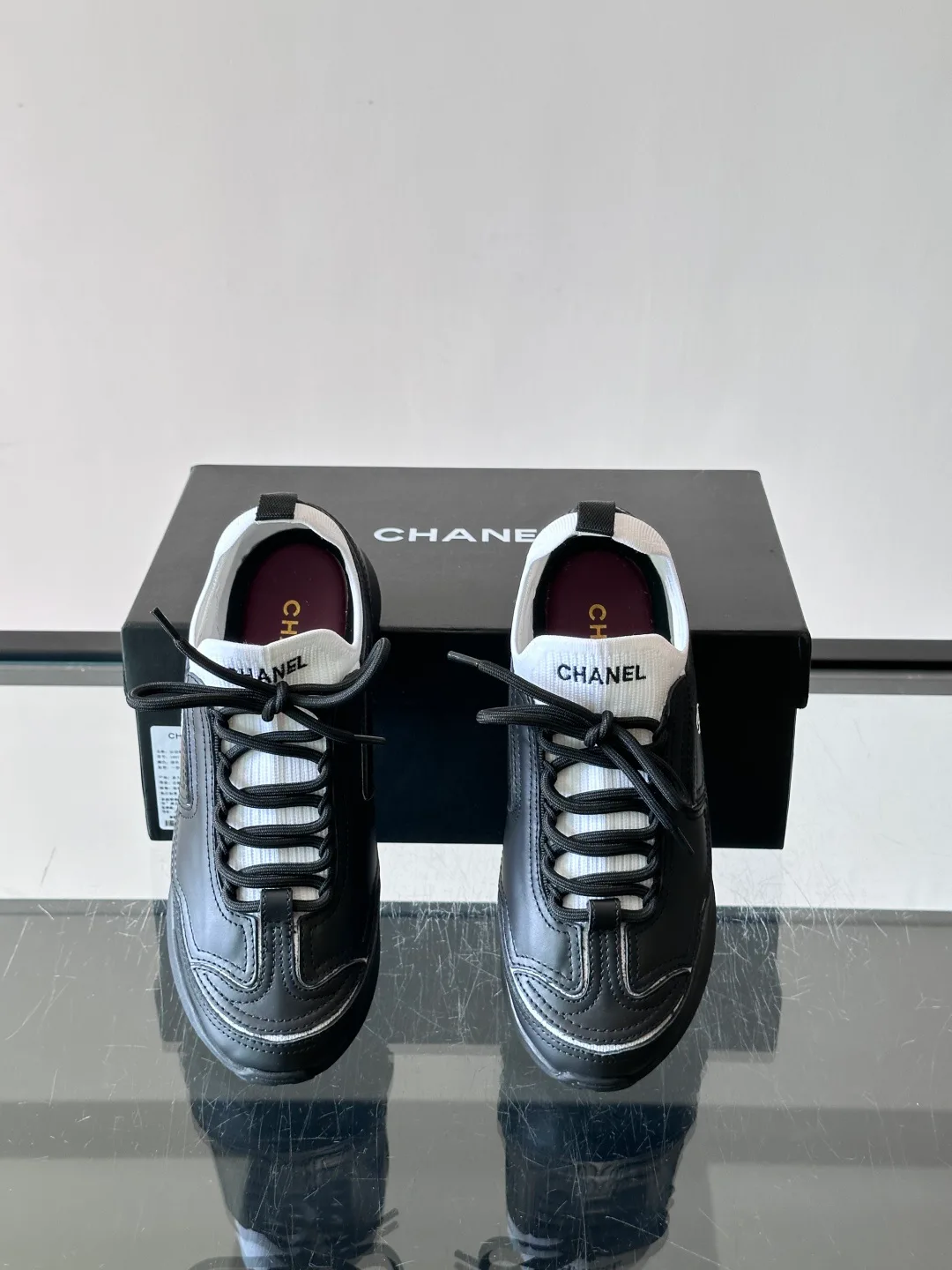 Women's Sneakers CHANEL 17982758