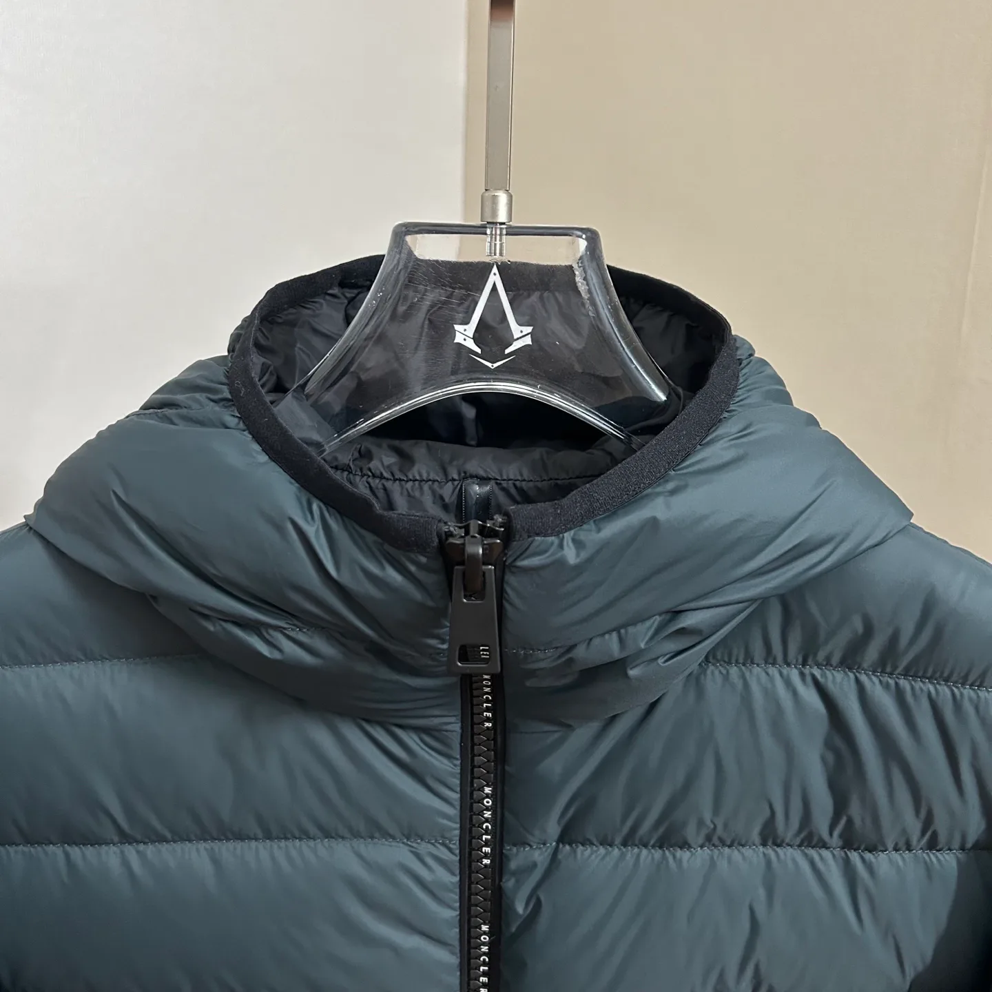 Men's Jackets And Down Jackets MONCLER 17864952