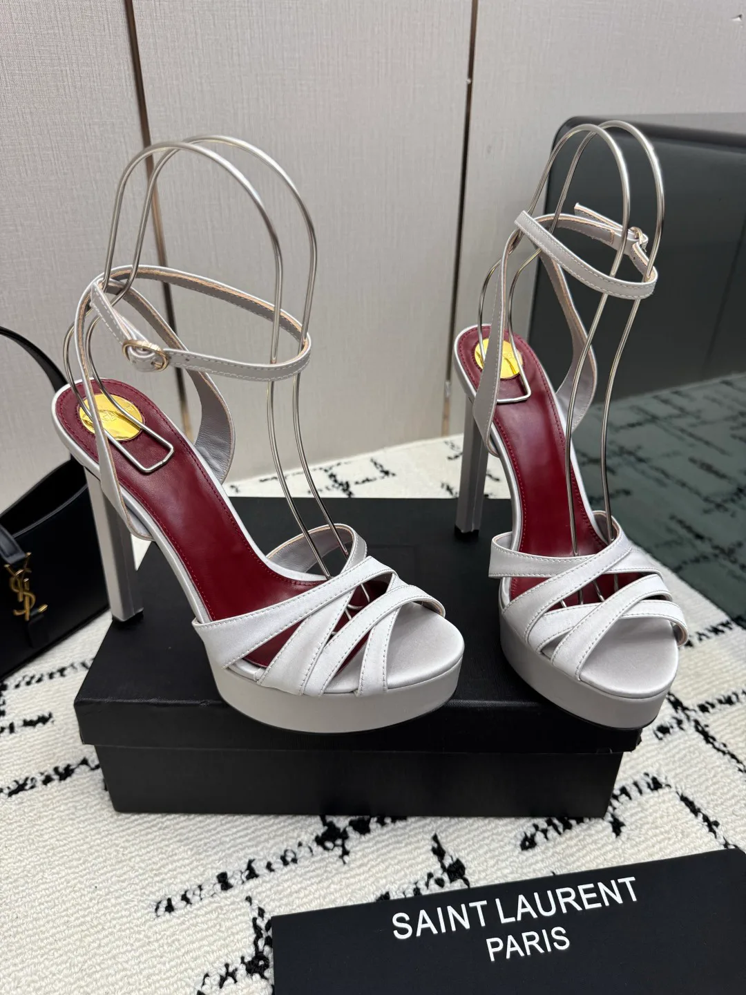 Women's Open-Toe Sandals SAINT LAURENT 18049026