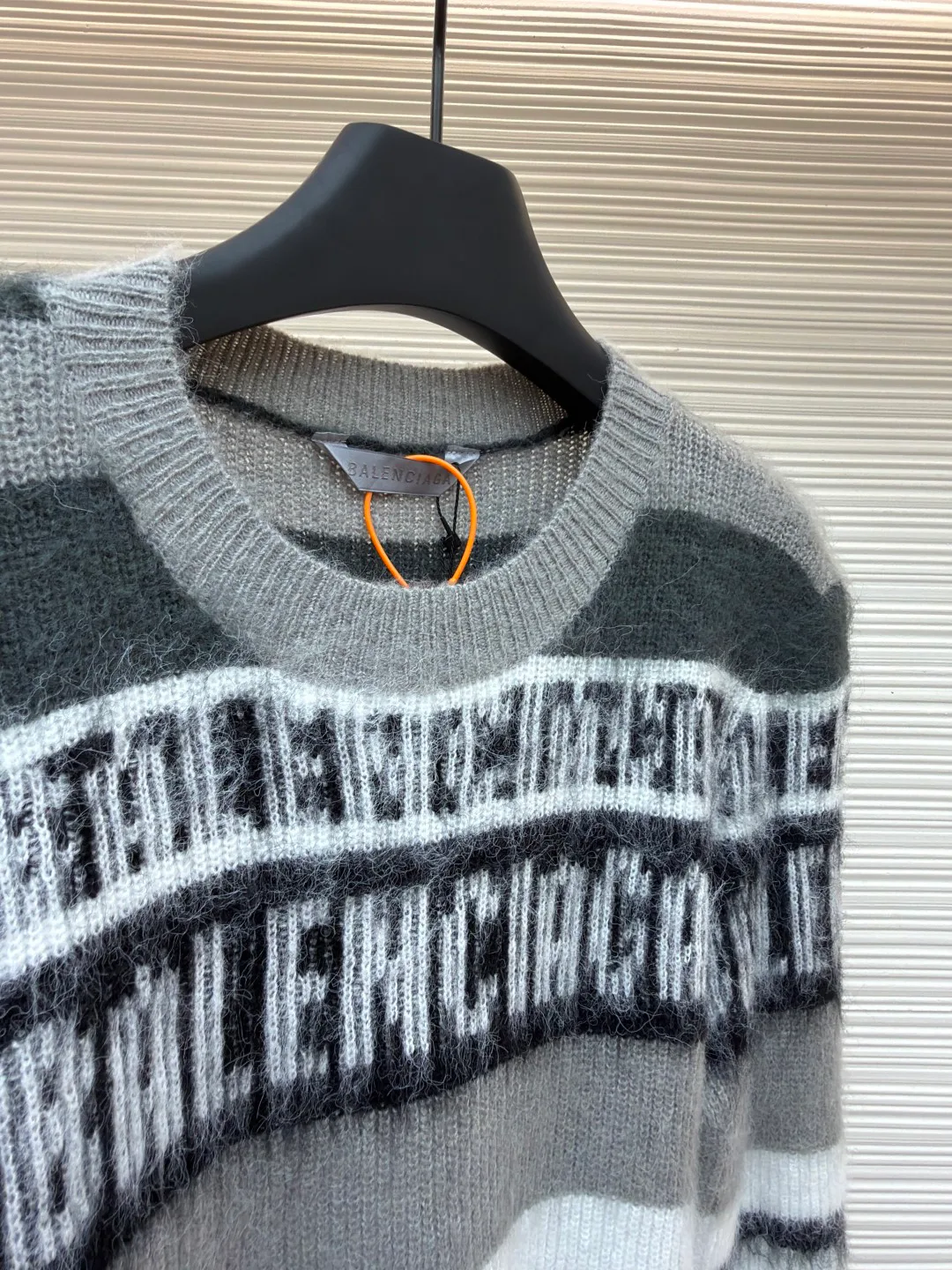 Men's Jumpers And Sweaters BALENCIAGA 18260618