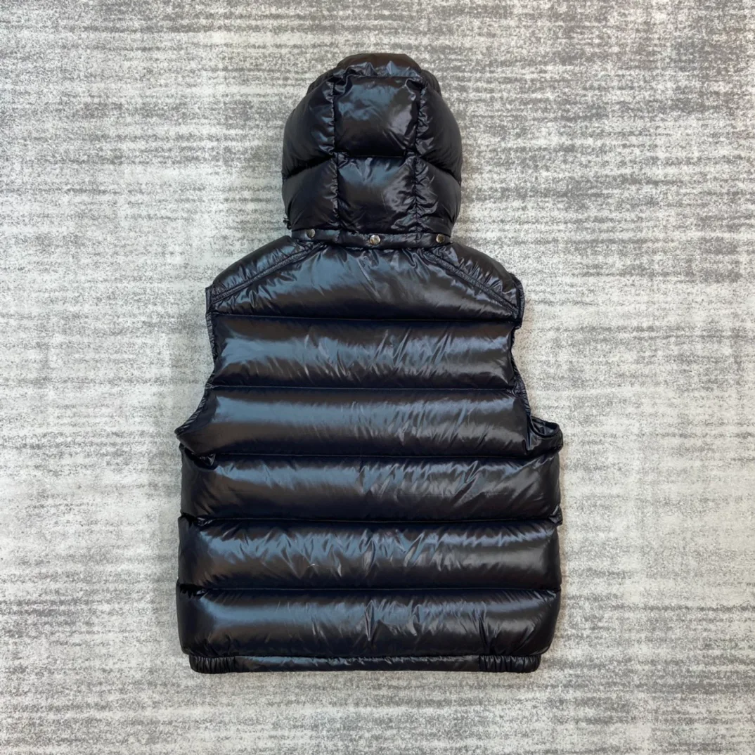 Women's Jackets And Down Jackets MONCLER 18134012