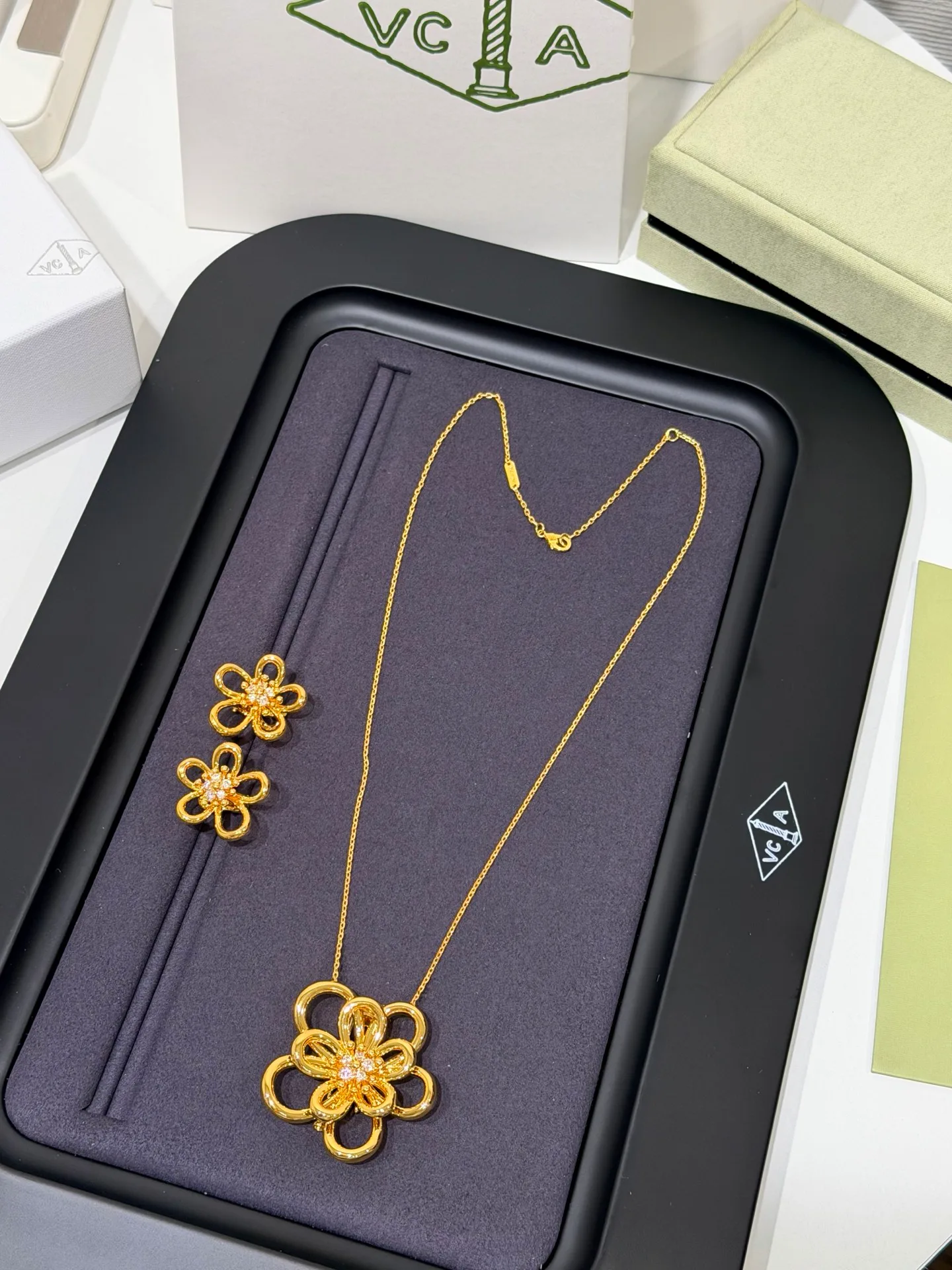 Jewelry VAN CLEEF & ARPELS 17830884