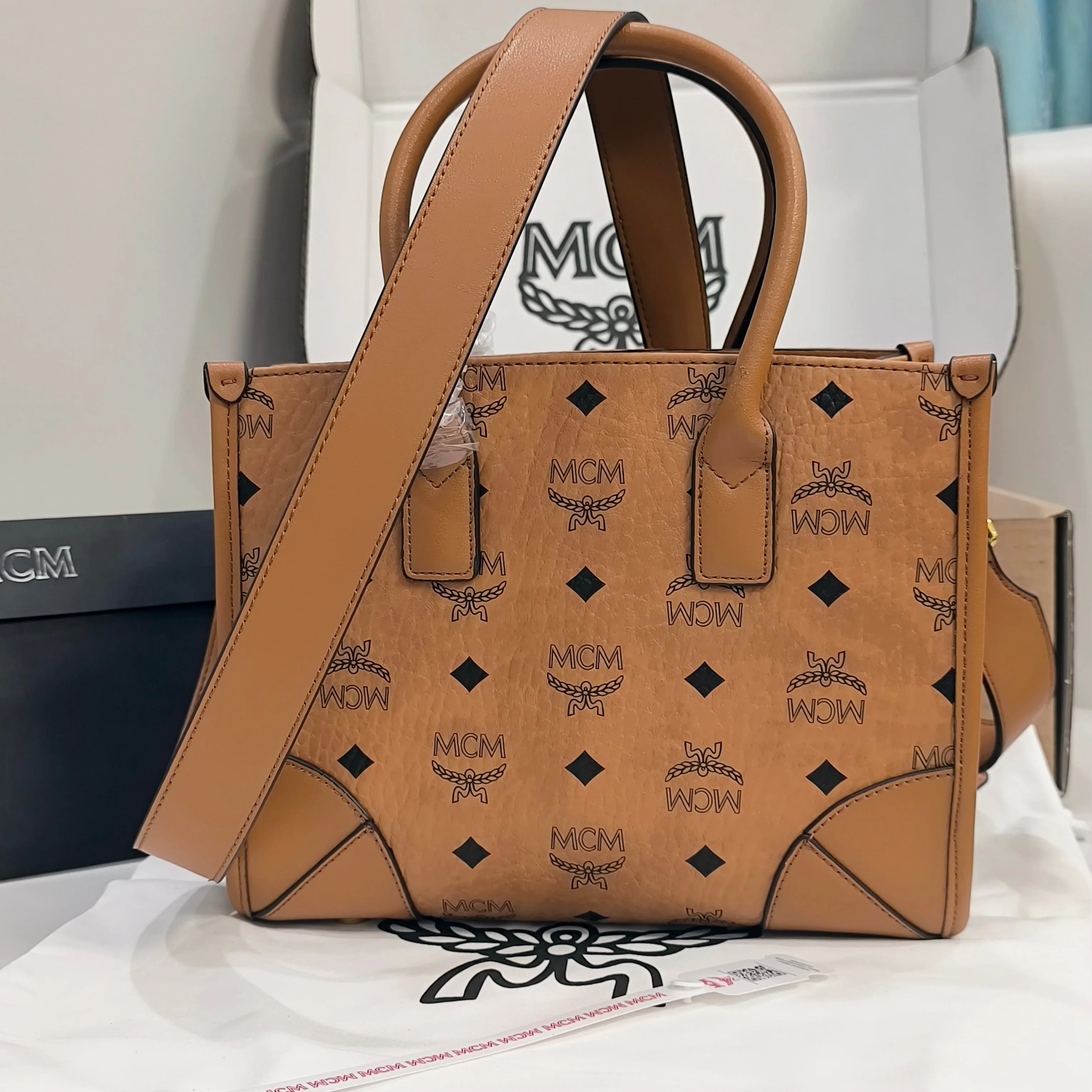 Women's Classic Handbags MCM 18223308