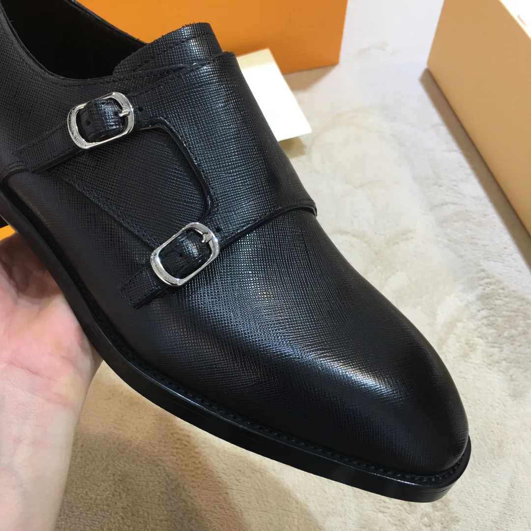 Men's Loafers And Dress Shoes LOUIS VUITTON 17955343